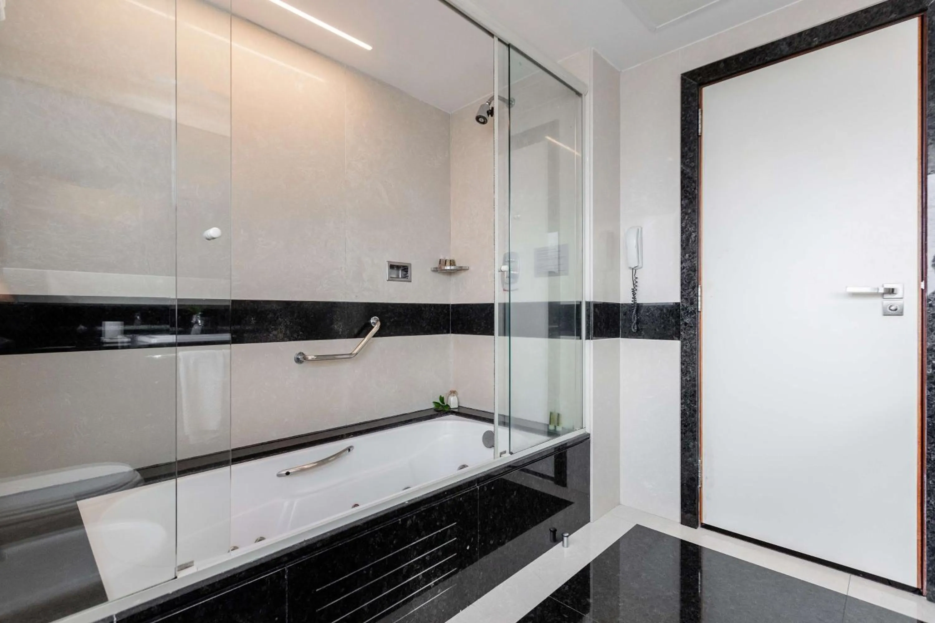 Bathroom in Hilton Copacabana Rio de Janeiro