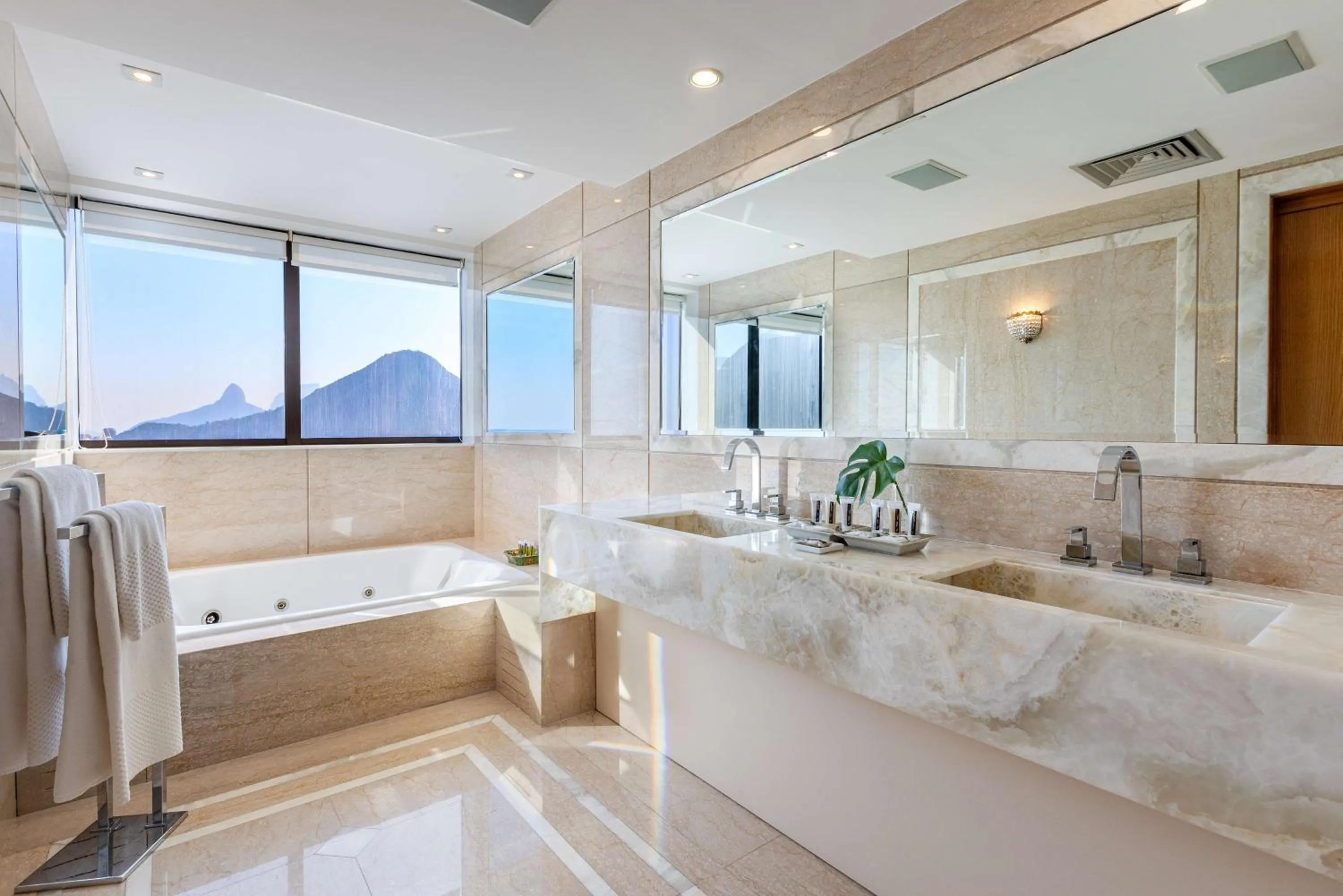 Bathroom in Hilton Copacabana Rio de Janeiro