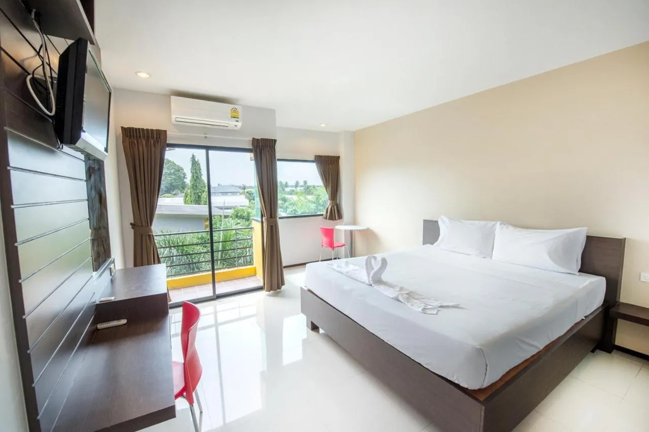 Photo of the whole room, Bed in Paradise Resort