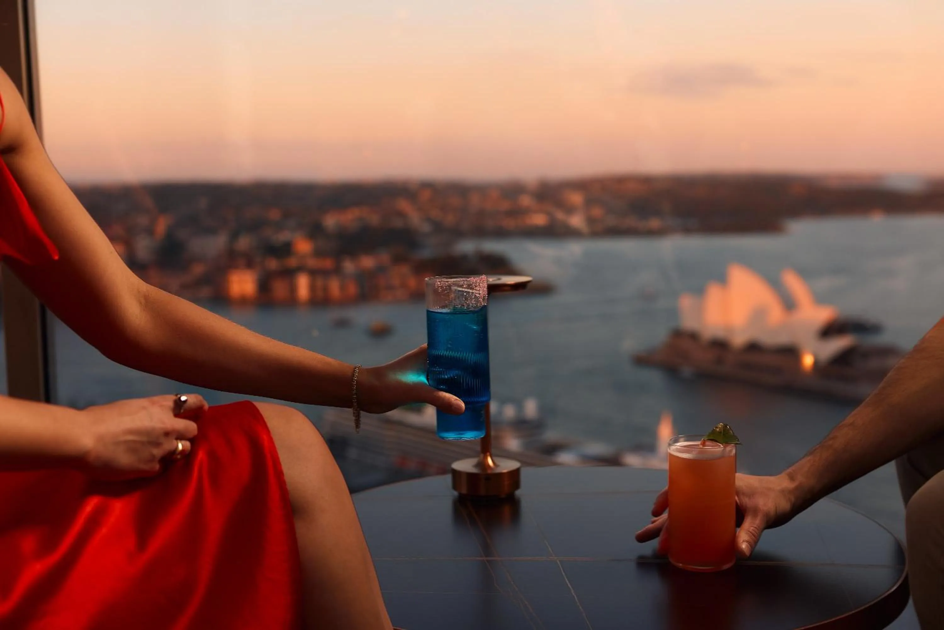 Lounge or bar in Shangri-La Sydney