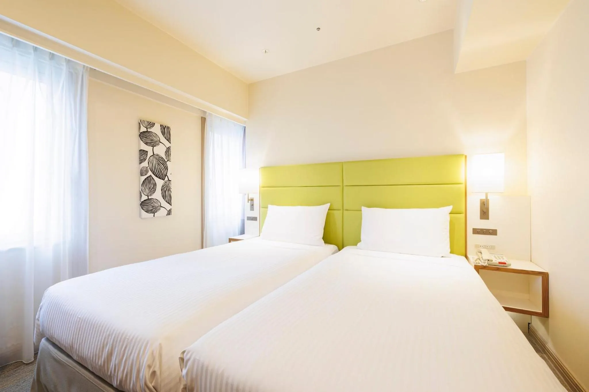 Photo of the whole room, Bed in ANA Holiday Inn Sapporo Susukino by IHG