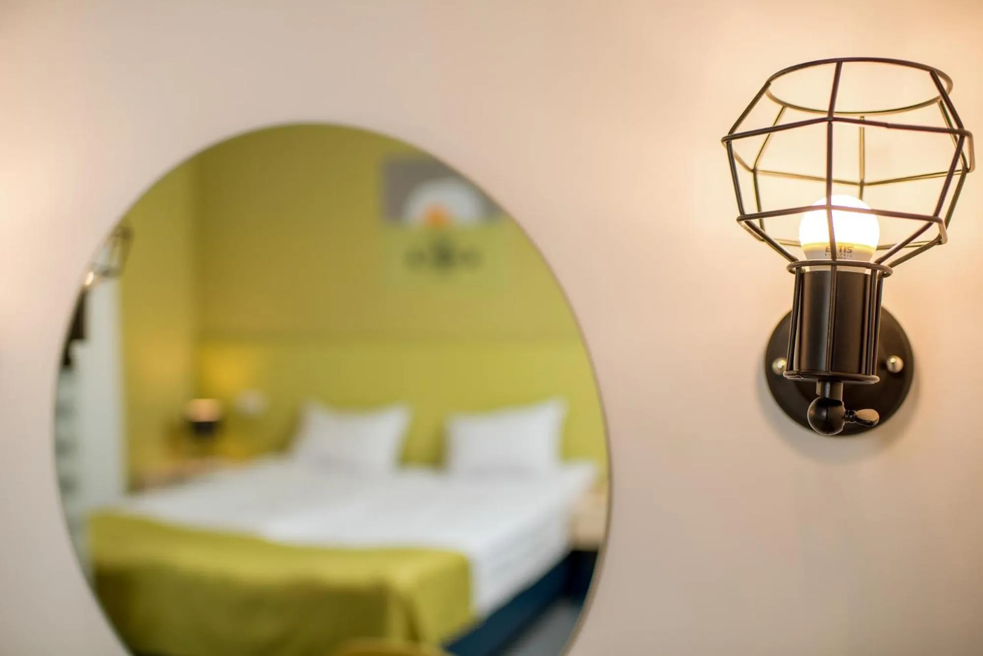 Photo of the whole room, Bed in Jam Hotel Hnatyuka