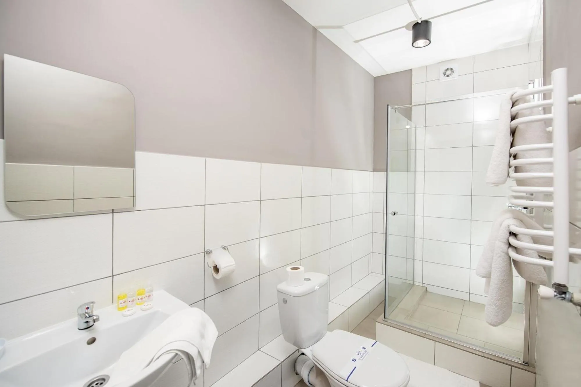 Bathroom in Jam Hotel Hnatyuka