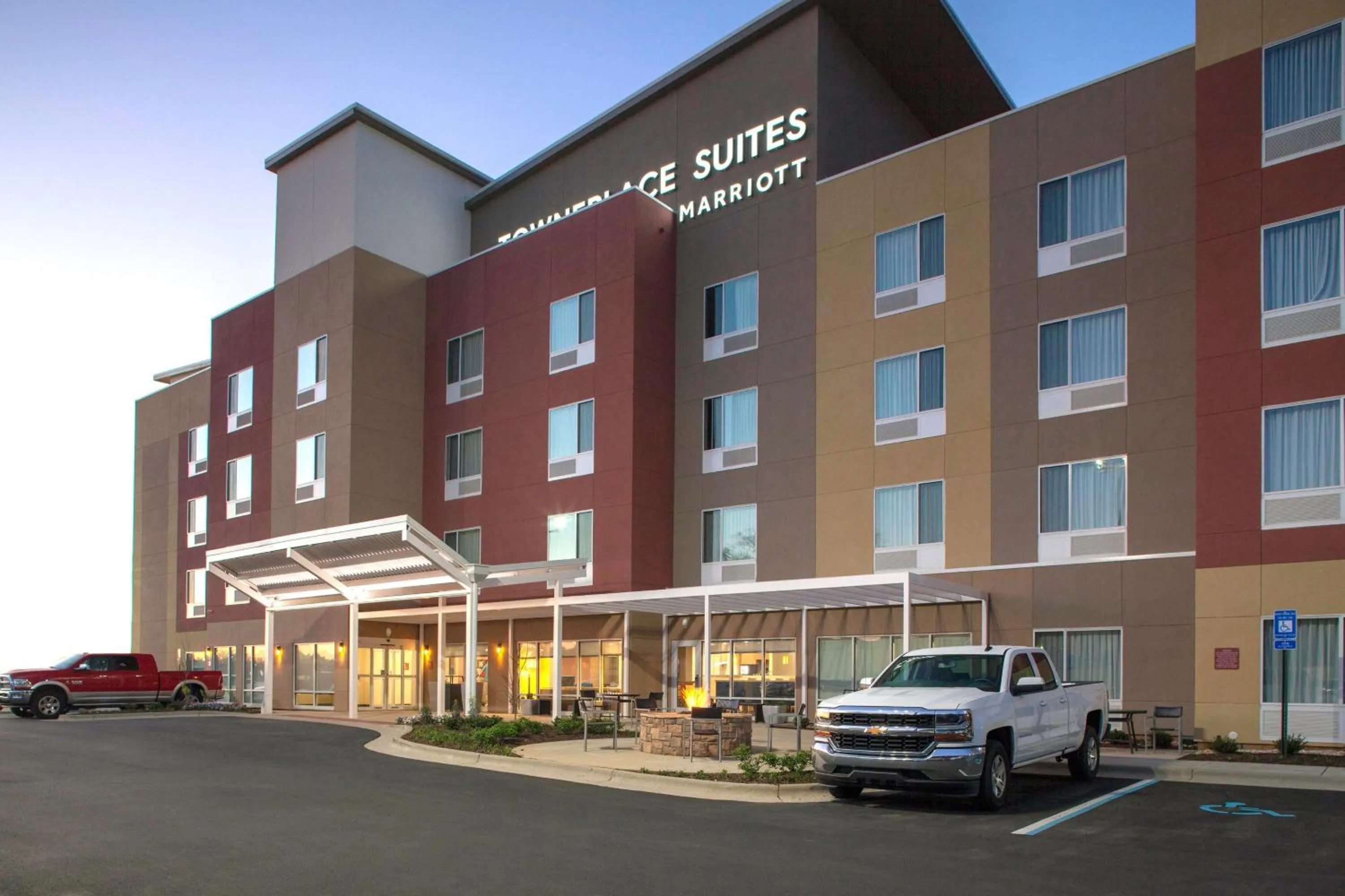 Property building in TownePlace Suites by Marriott Albany