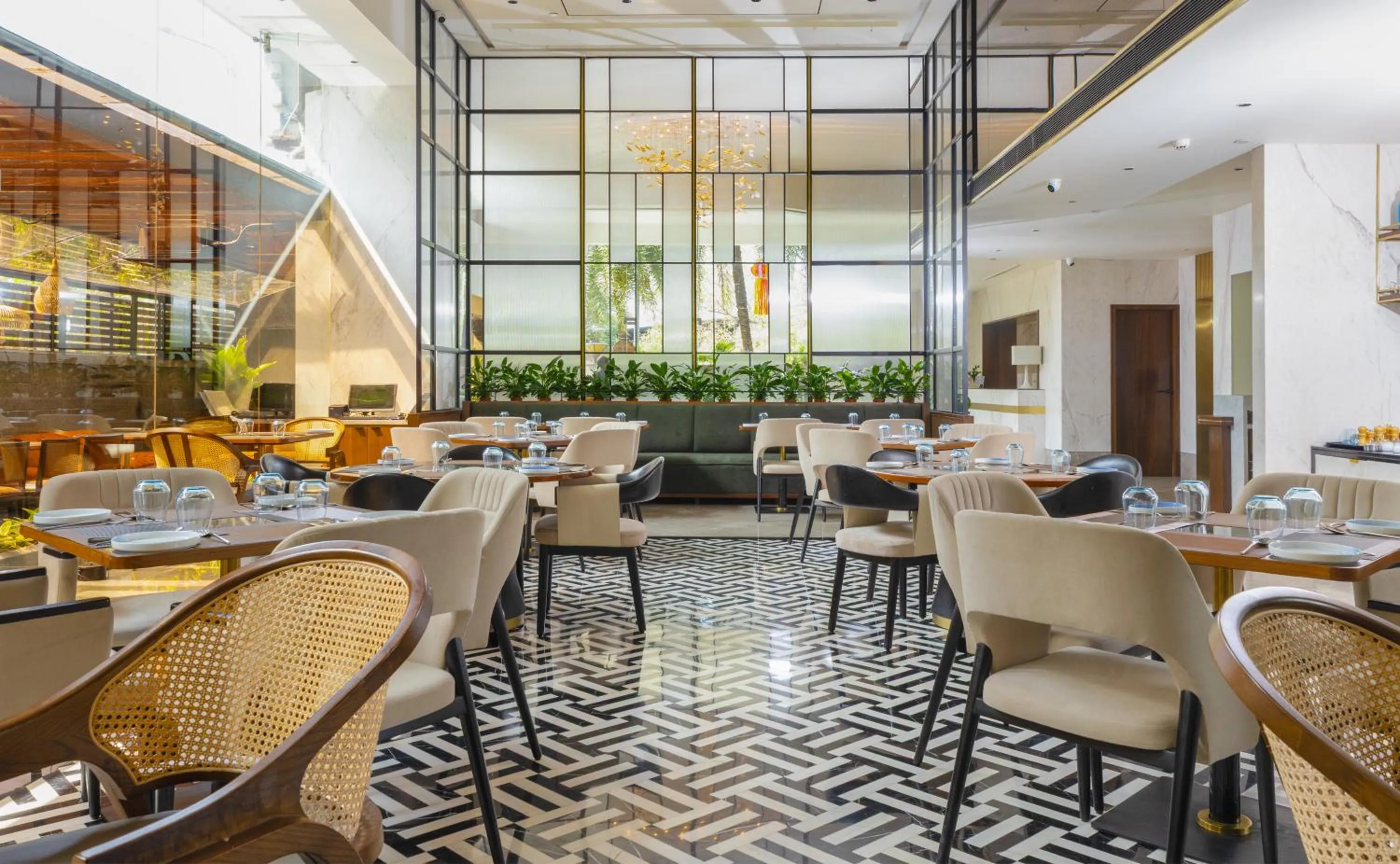 Restaurant/places to eat in Yogi Executive, Navi Mumbai