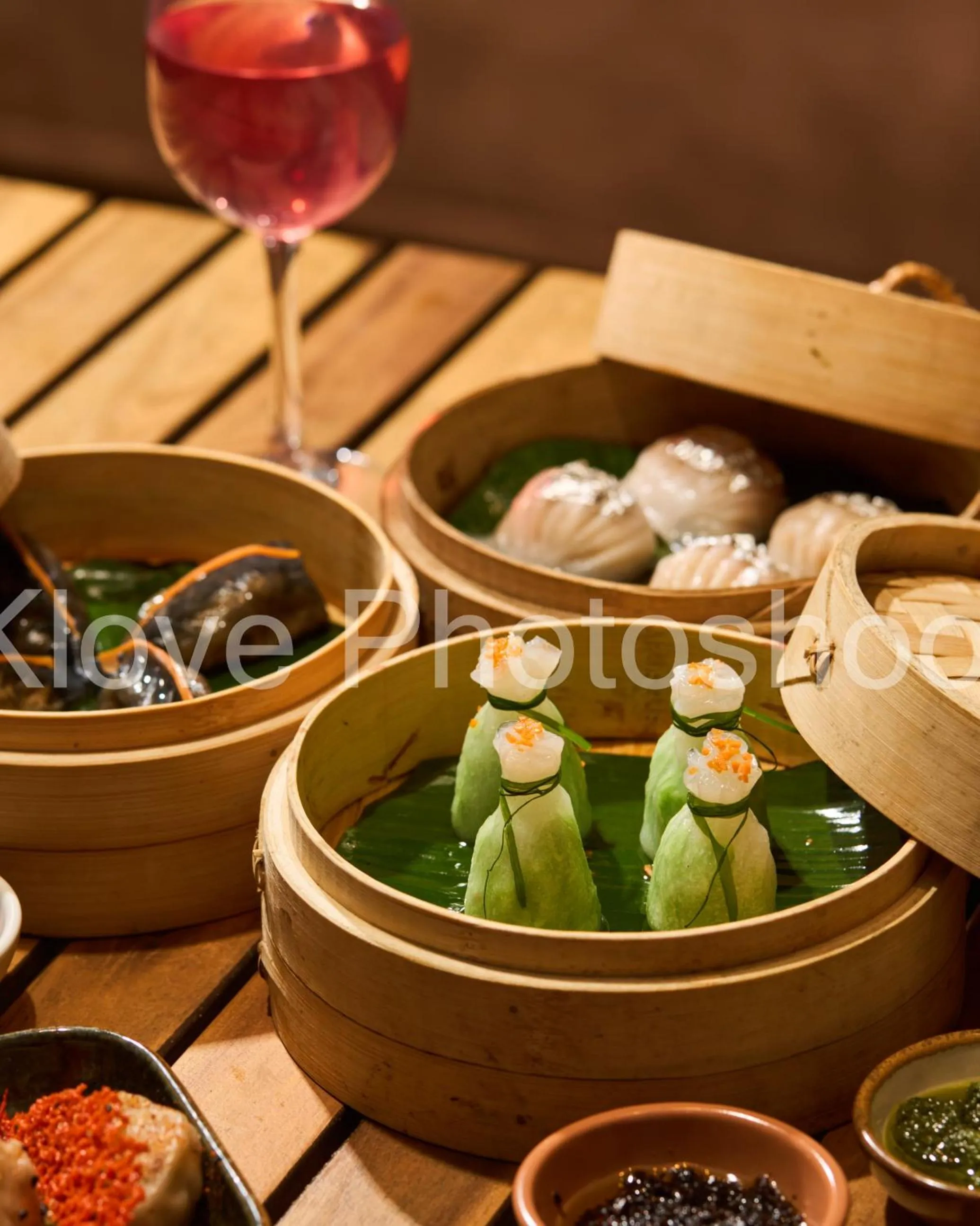 Food in Yogi Executive, Navi Mumbai