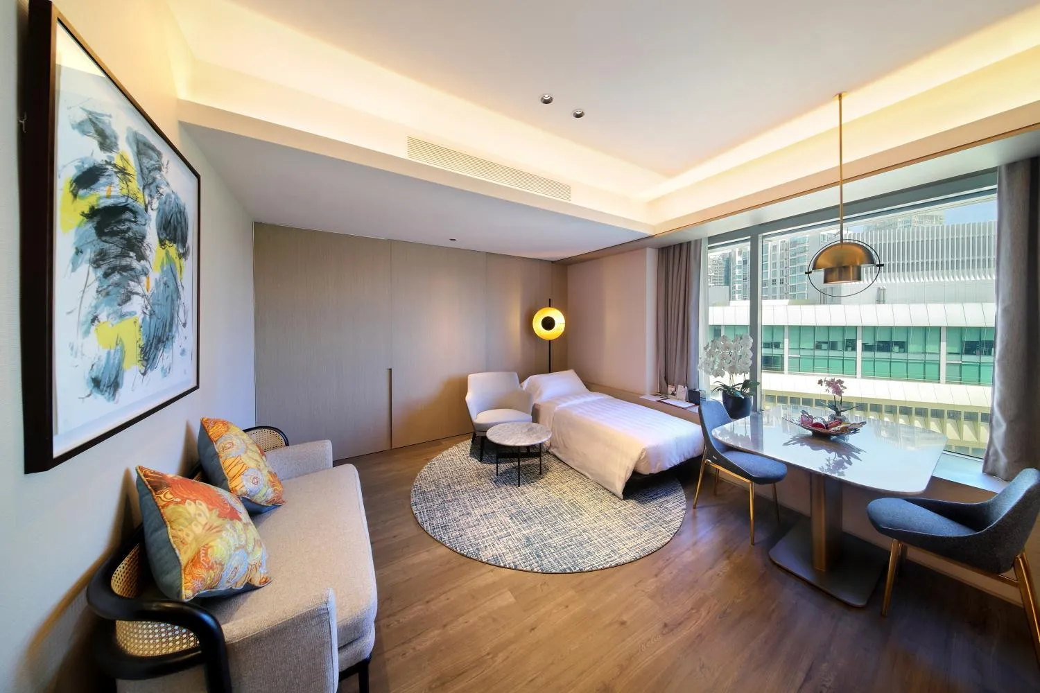 Living room, Bed in Pan Pacific Serviced Suites Orchard, Singapore