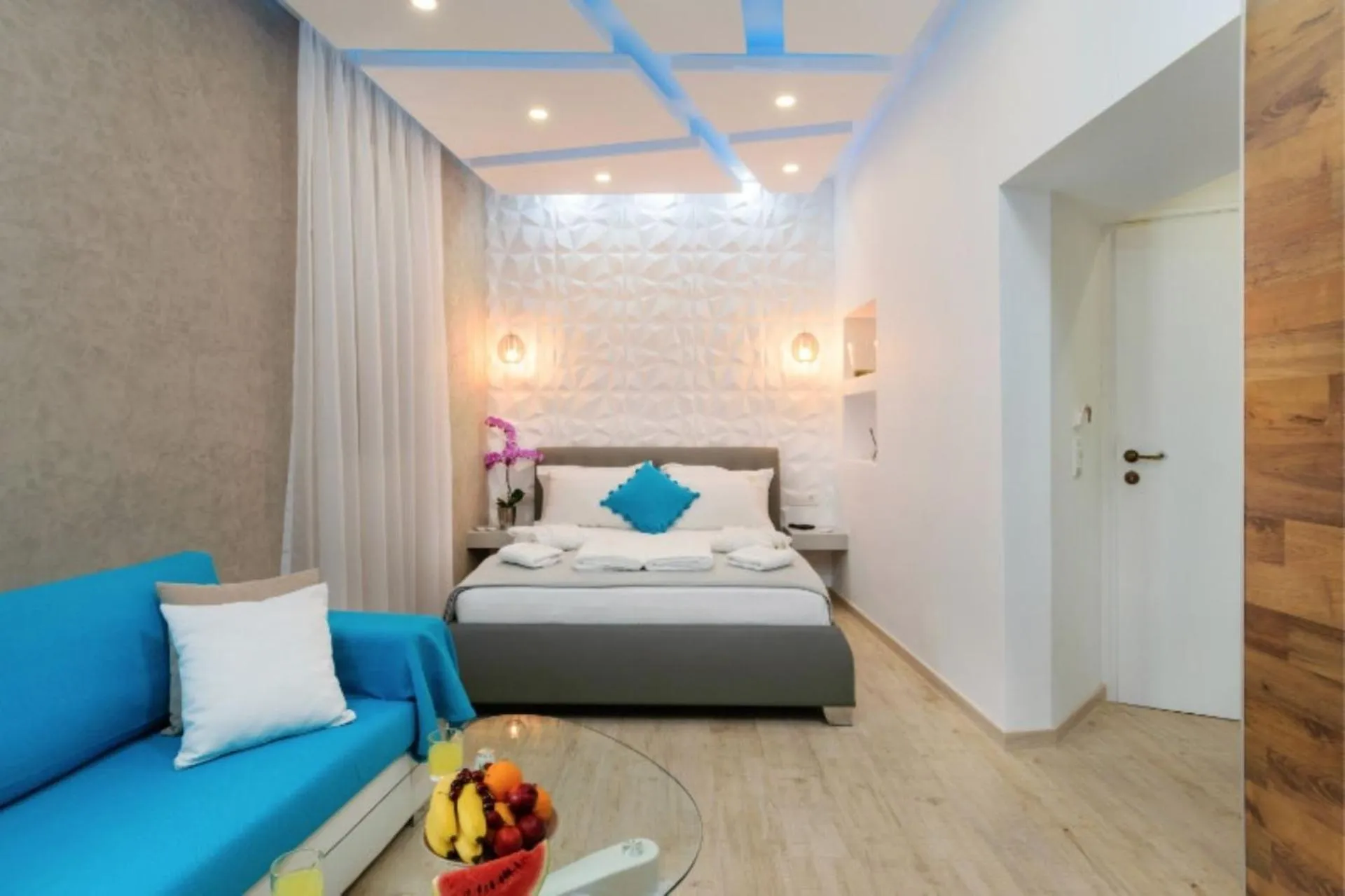 Bed in Diamond Luxury Suites