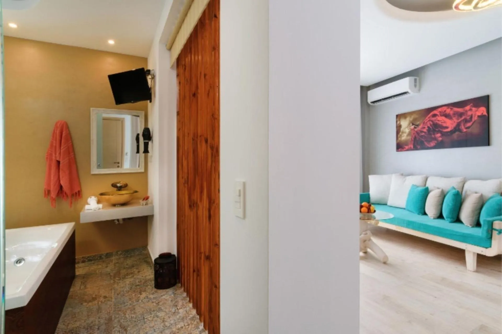 Bathroom, Bed in Diamond Luxury Suites