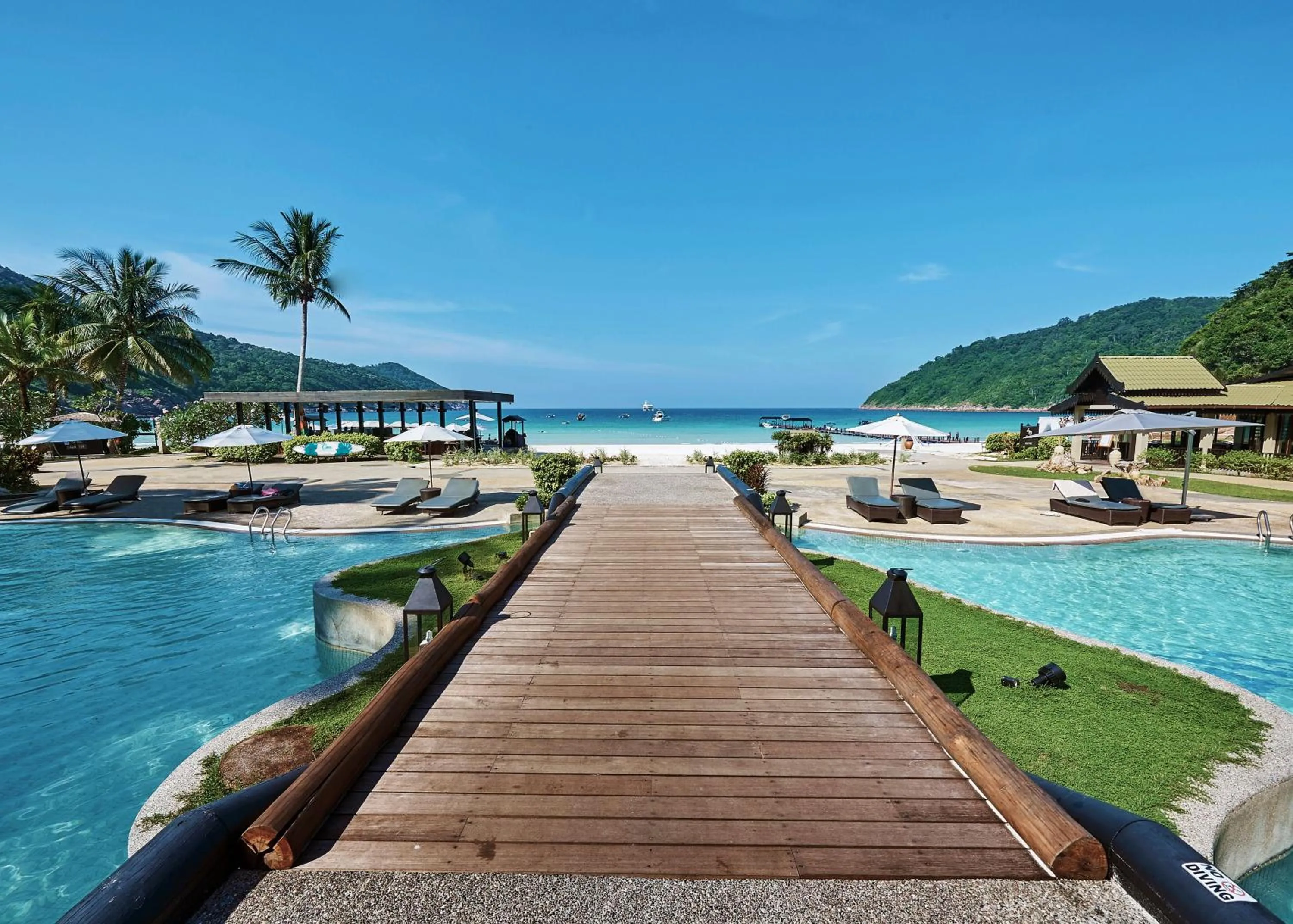 Swimming pool in The Taaras Beach & Spa Resort