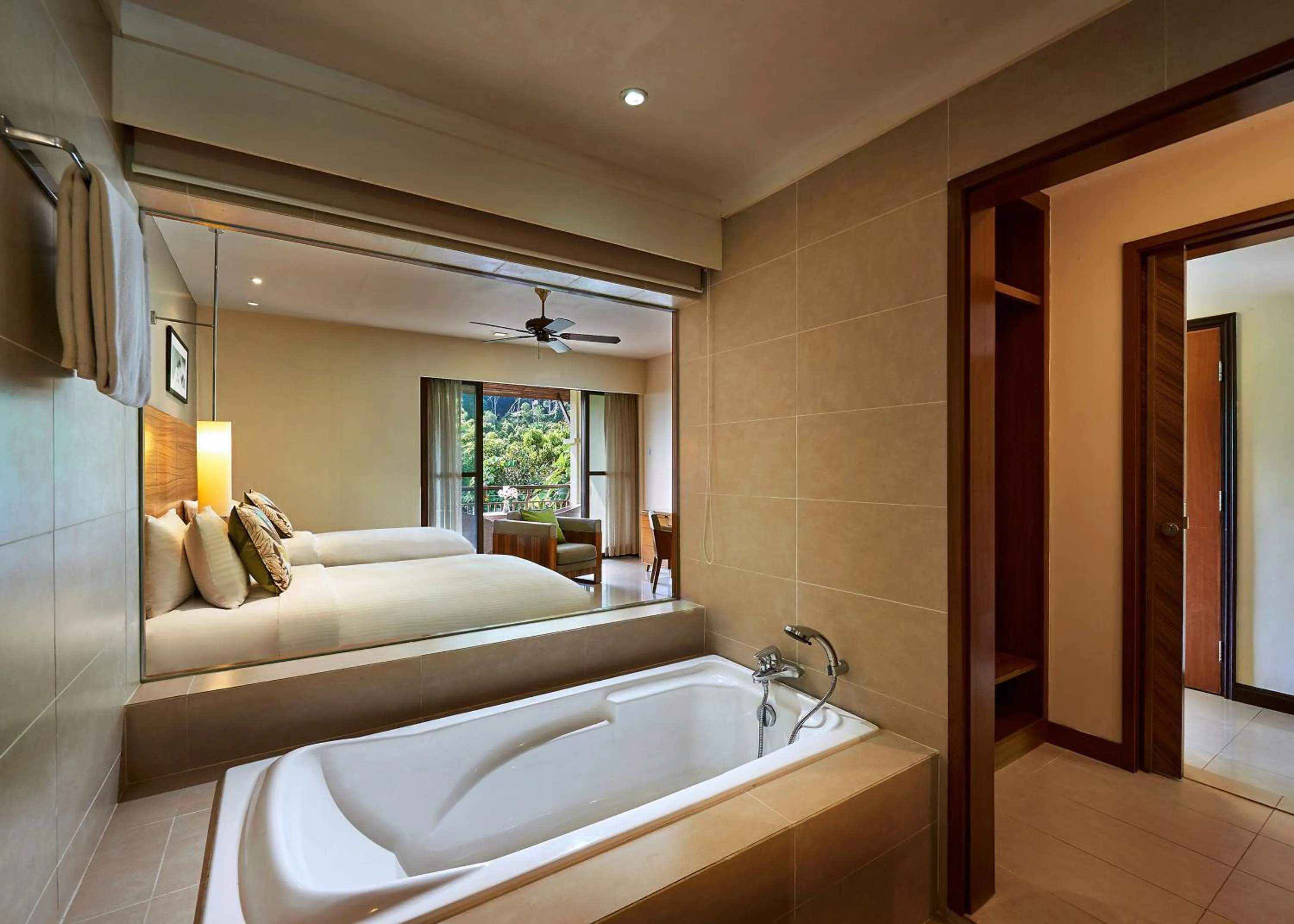 Bathroom, Bed in The Taaras Beach & Spa Resort