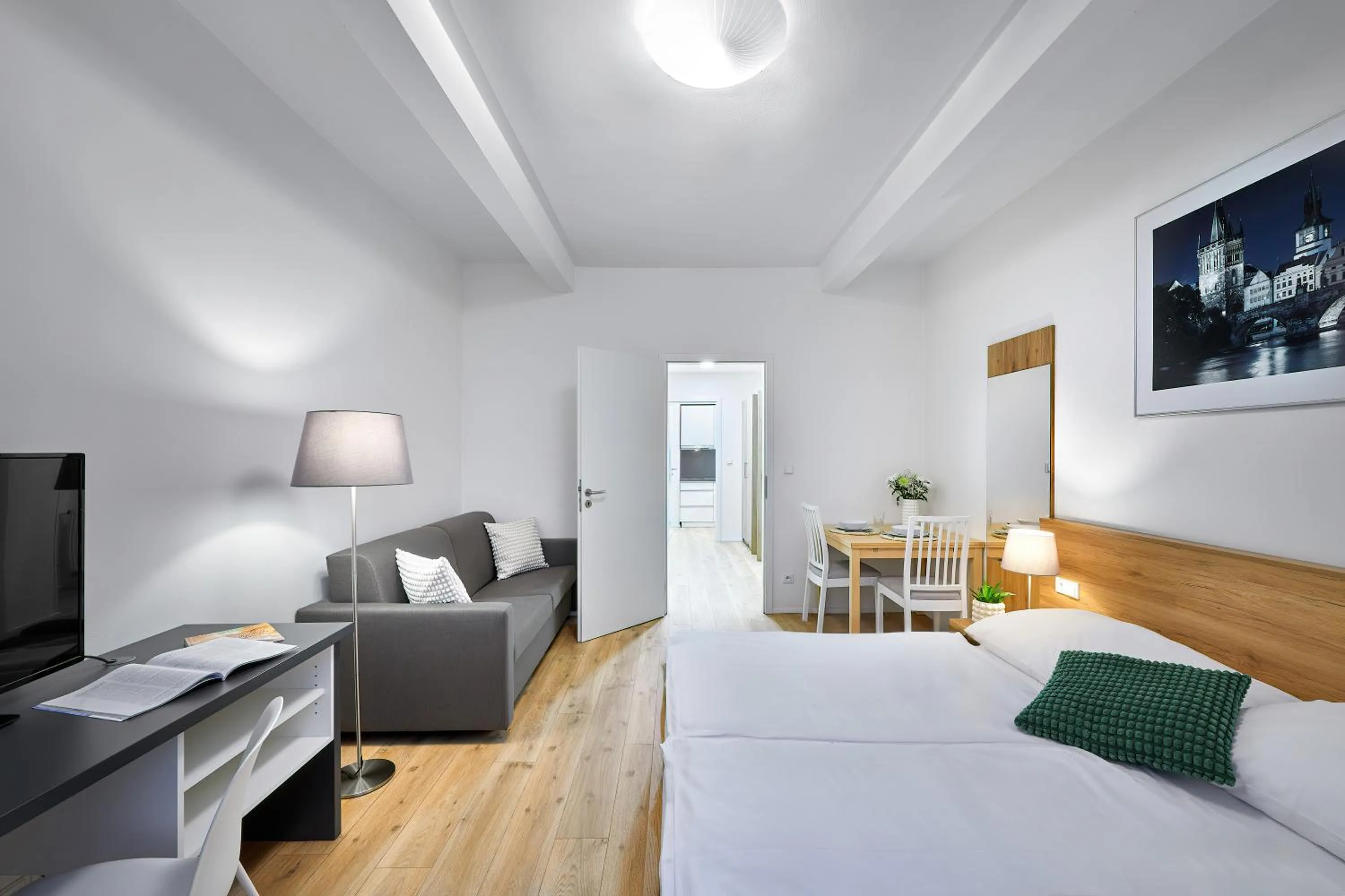 Bed in DownTown Suites Belohorska