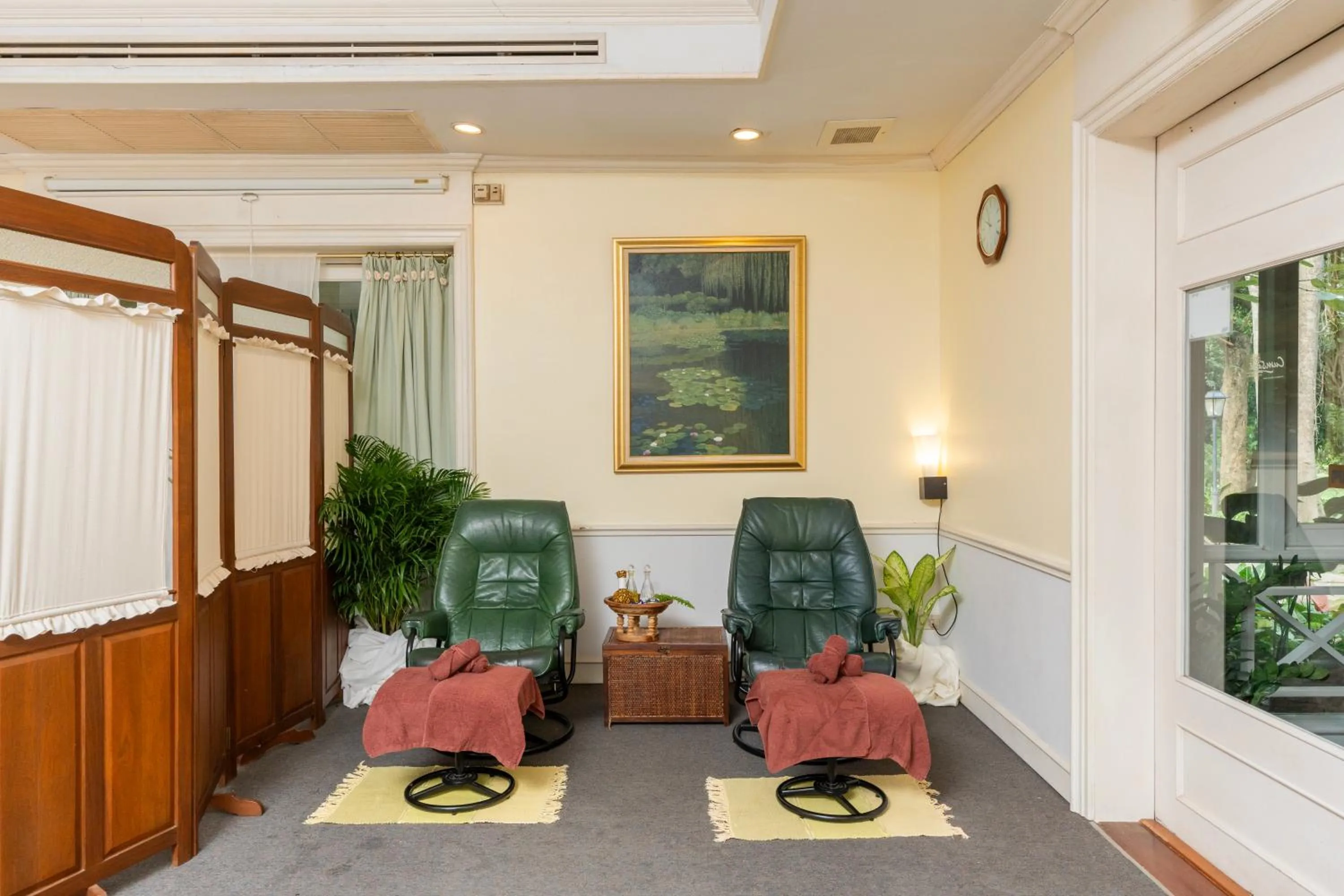 Massage in Comsaed River Kwai Resort