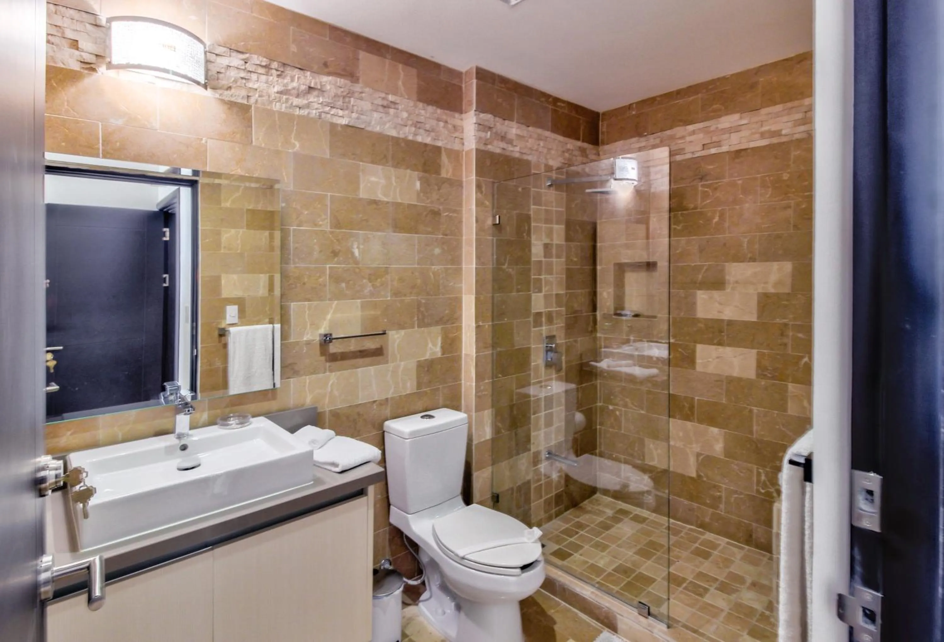 Breakwater Point 602