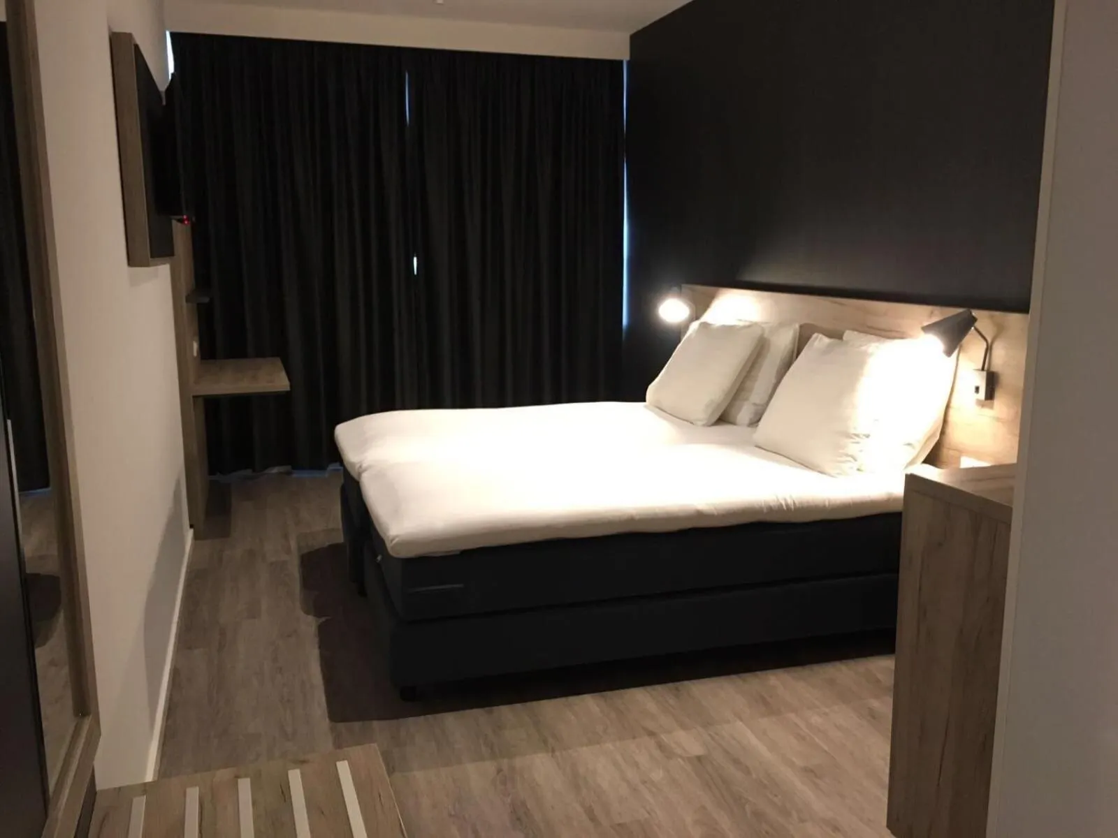 Property building, Bed in Joy Hotel