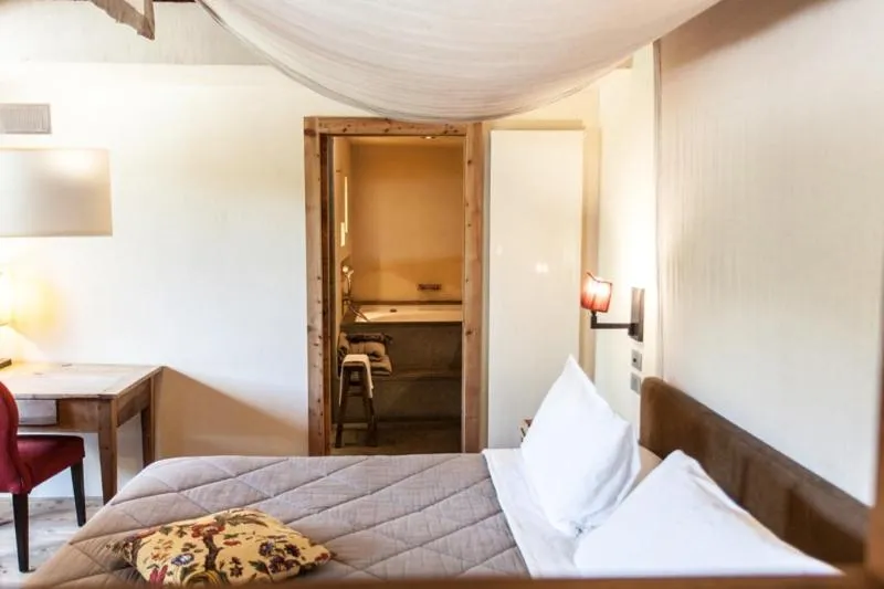 Bedroom, Bed in Chalet Eden Eco Hotel, Restaurant & Wellness