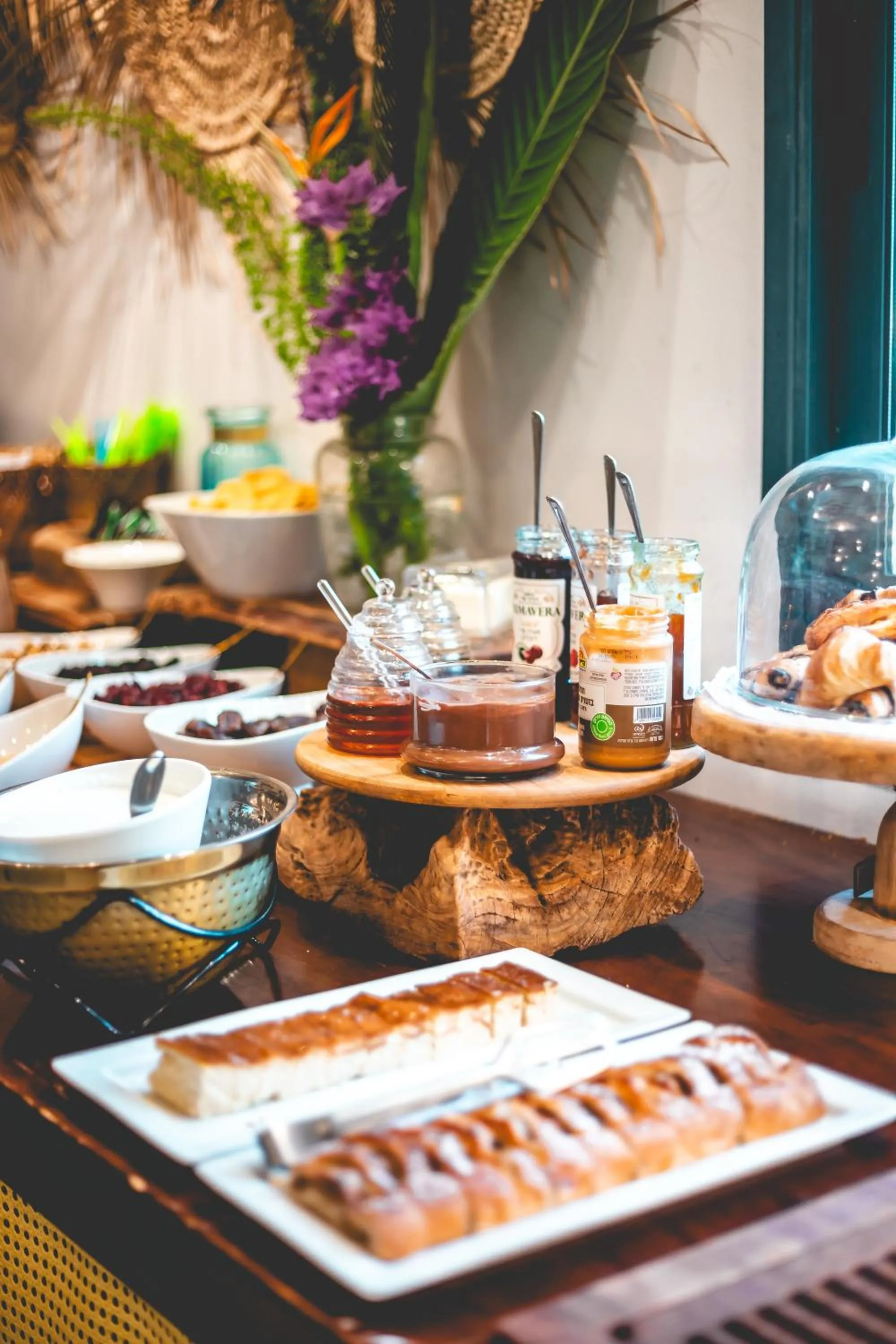 Food and drinks in Dolphin Village - Sea Resort By Ran Hotels