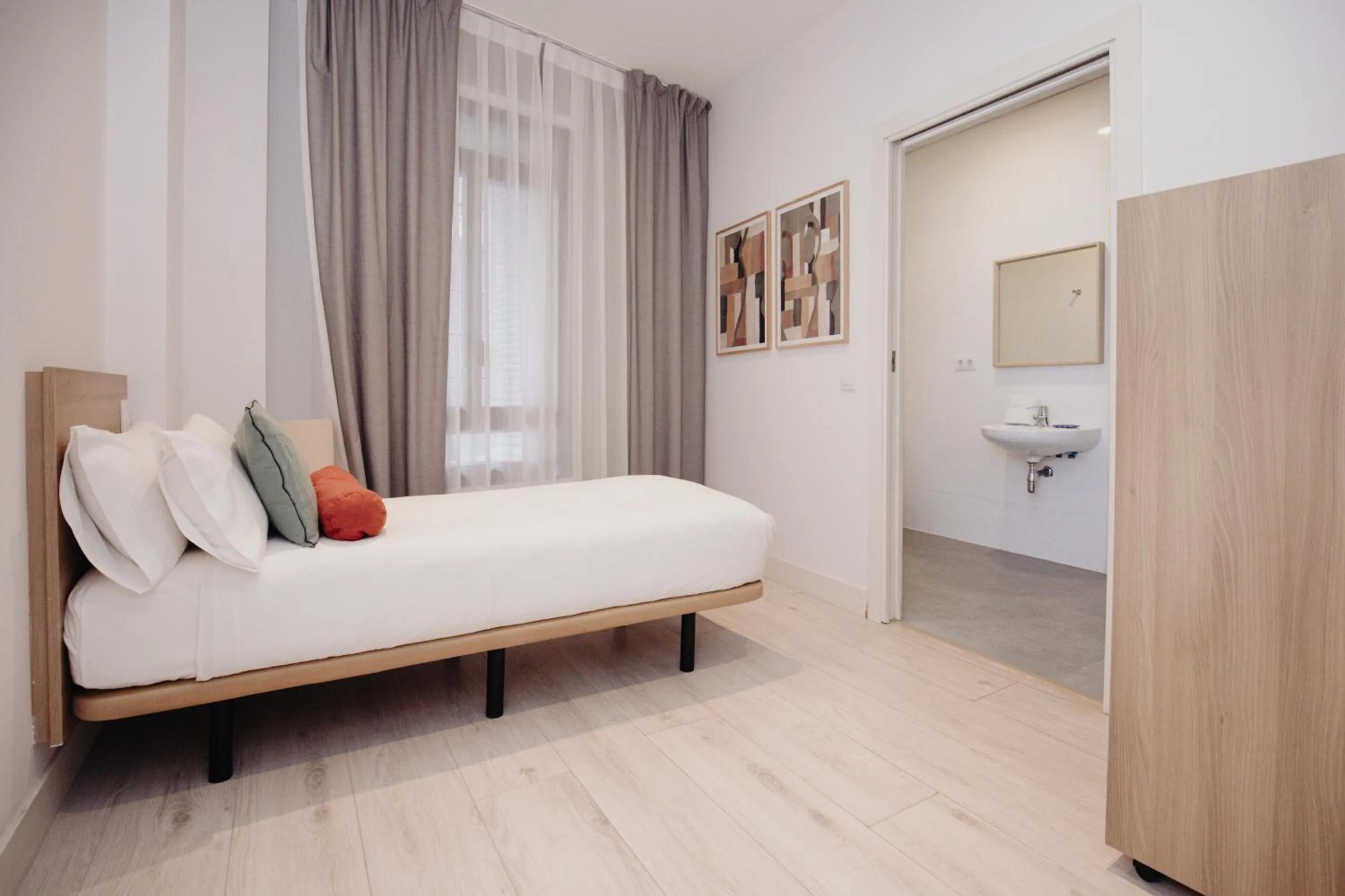 Bed in Aspasios Atocha Apartments