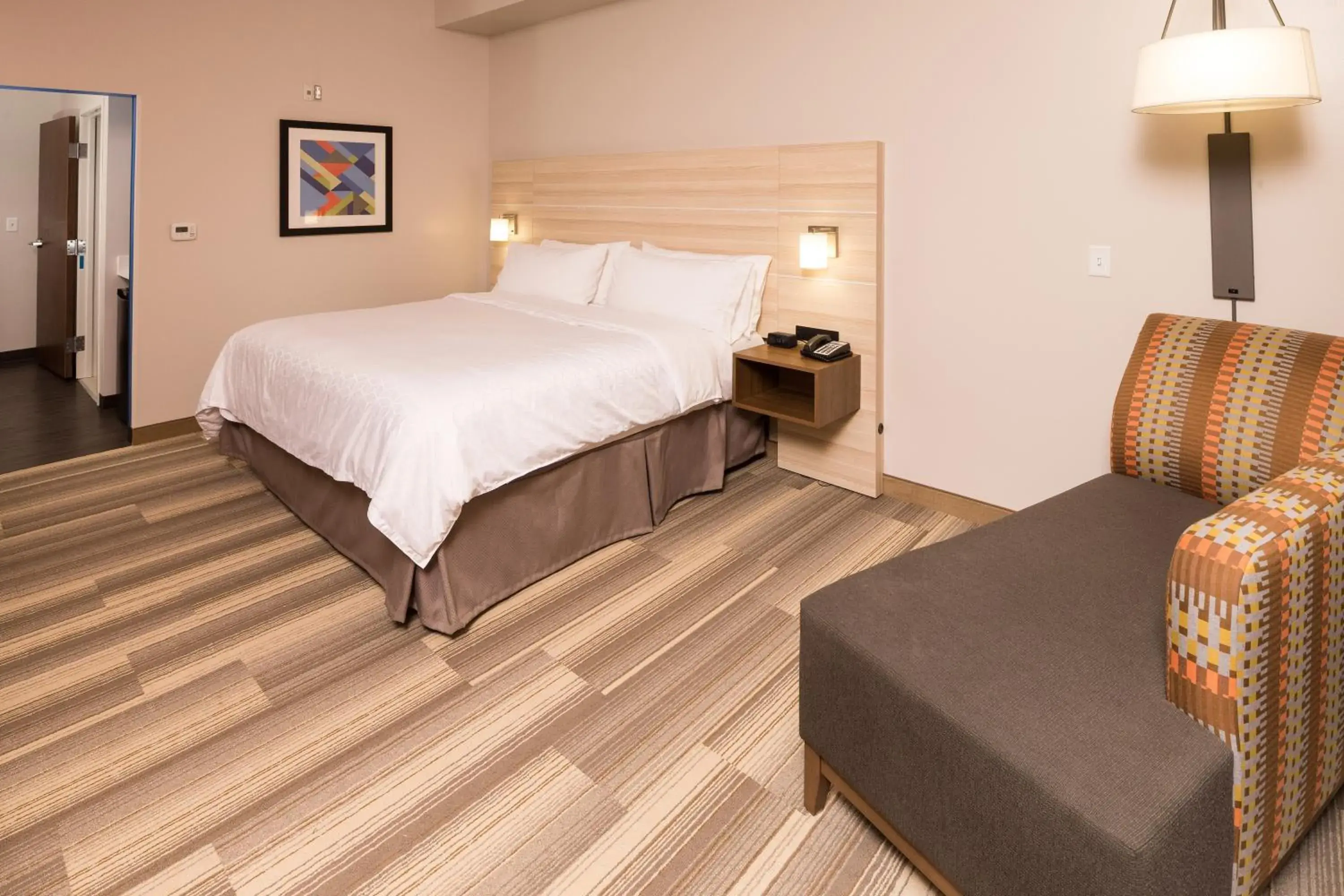 Standard King Room with Sofa Bed - Non-Smoking in Holiday Inn Express & Suites - Gaylord by IHG Standard King Room with Sofa Bed - Non-Smoking in Holiday Inn Express & Suites - Gaylord by IHG