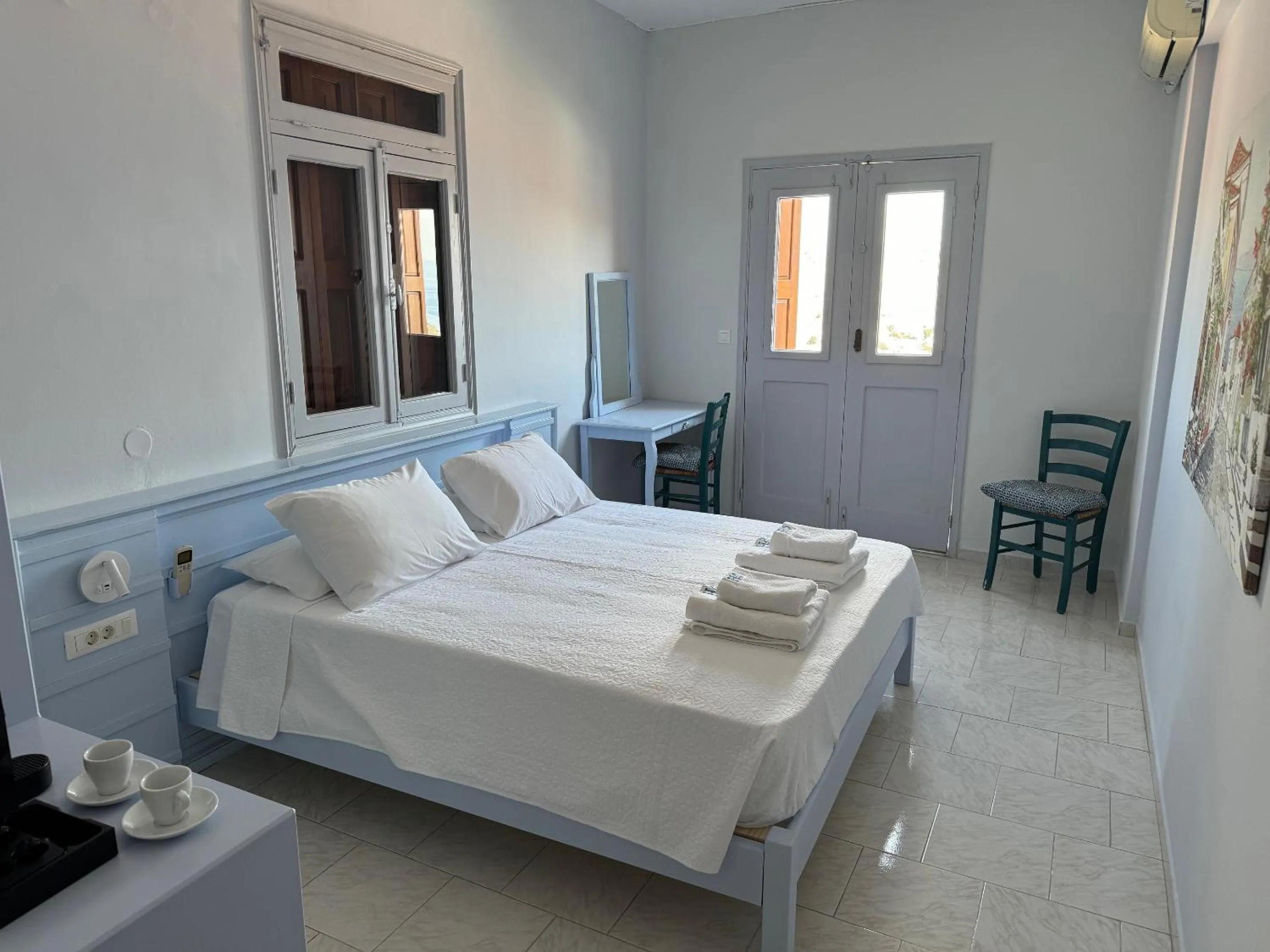 Bedroom, Bed in Hotel Fiona Symi