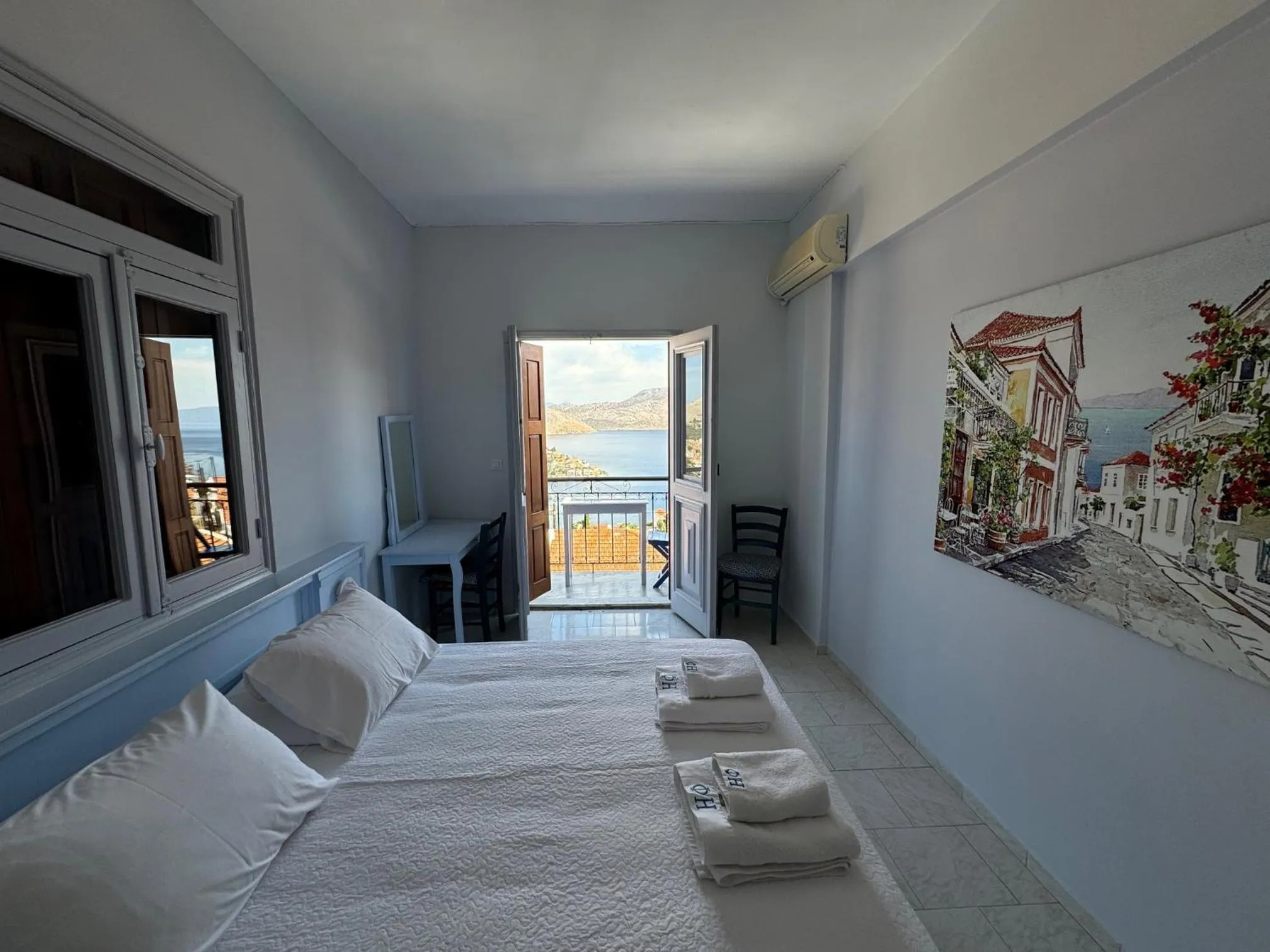 Bed in Hotel Fiona Symi