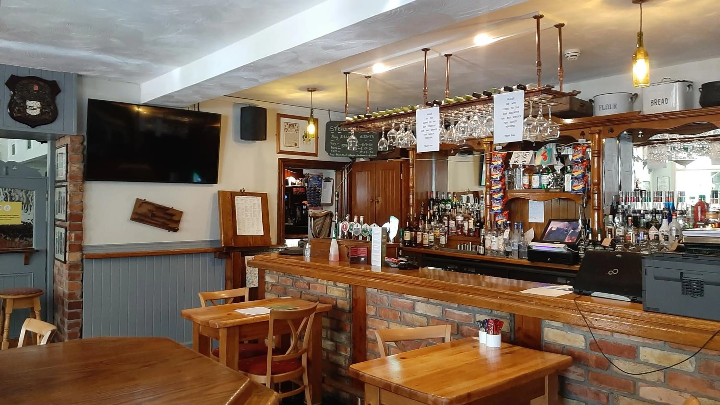 Lounge or bar in The 'Rafter's Gastropub