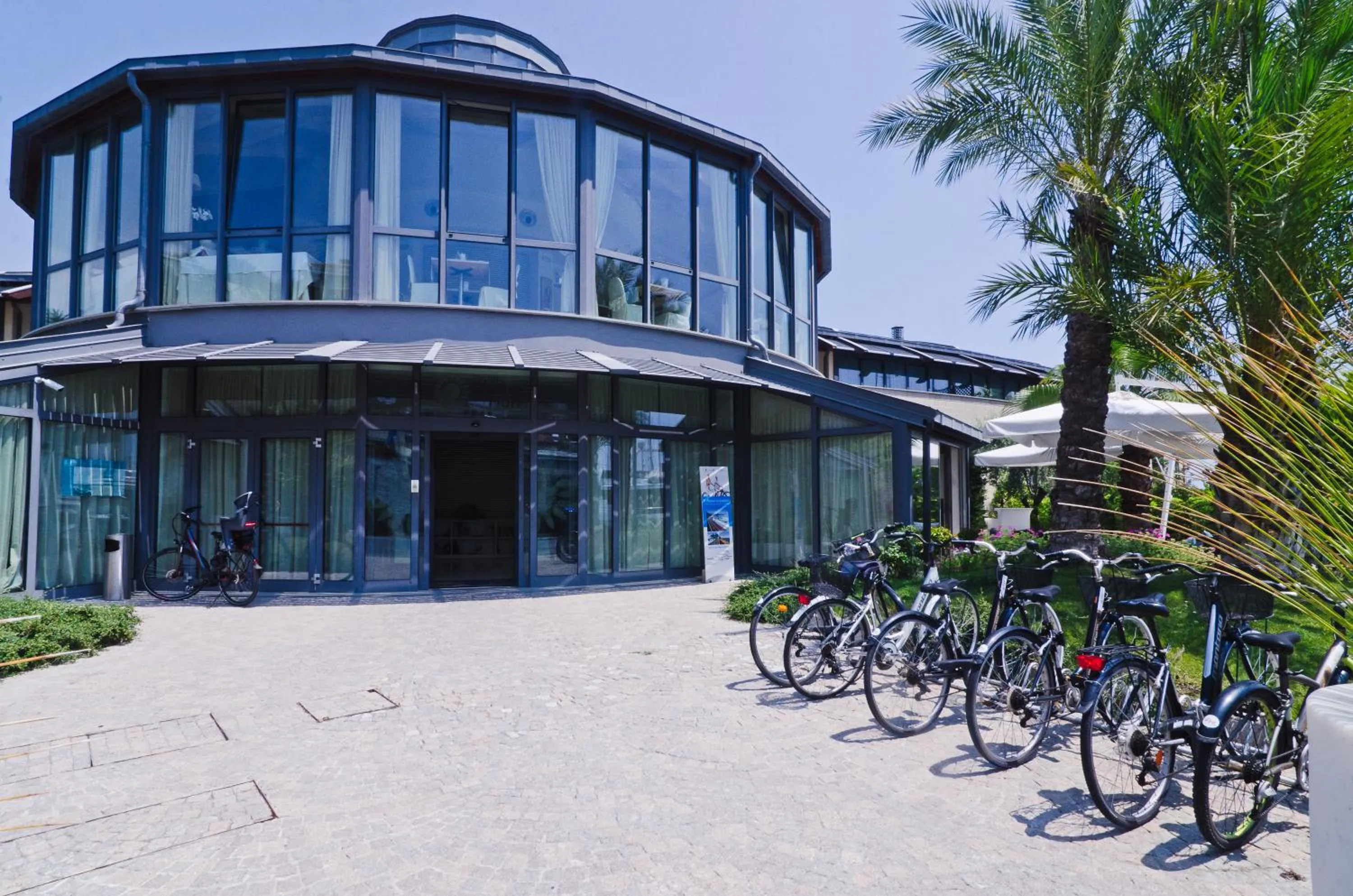 Facade/entrance in Hotel Riviera dei Fiori