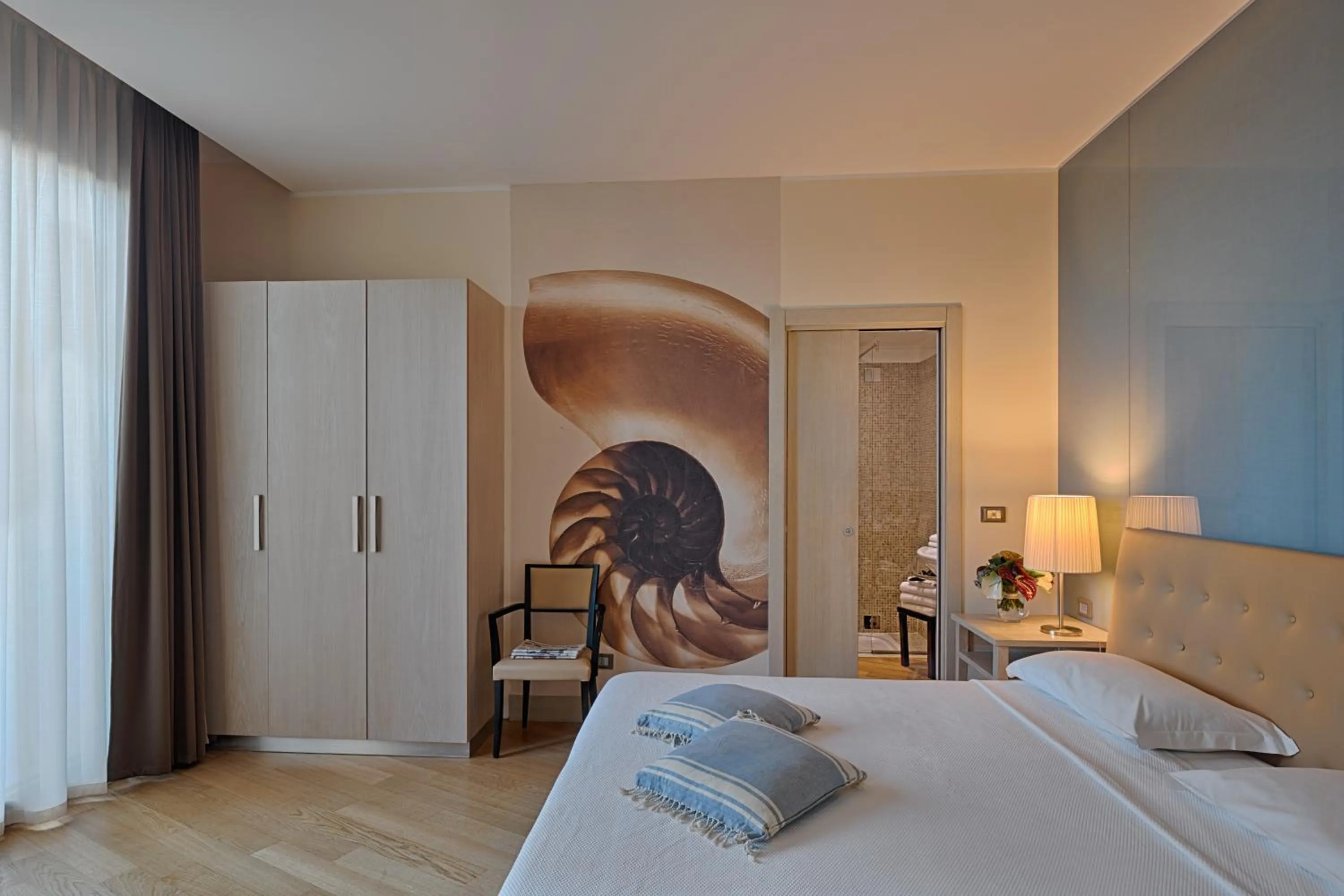 Photo of the whole room, Bed in Hotel Riviera dei Fiori
