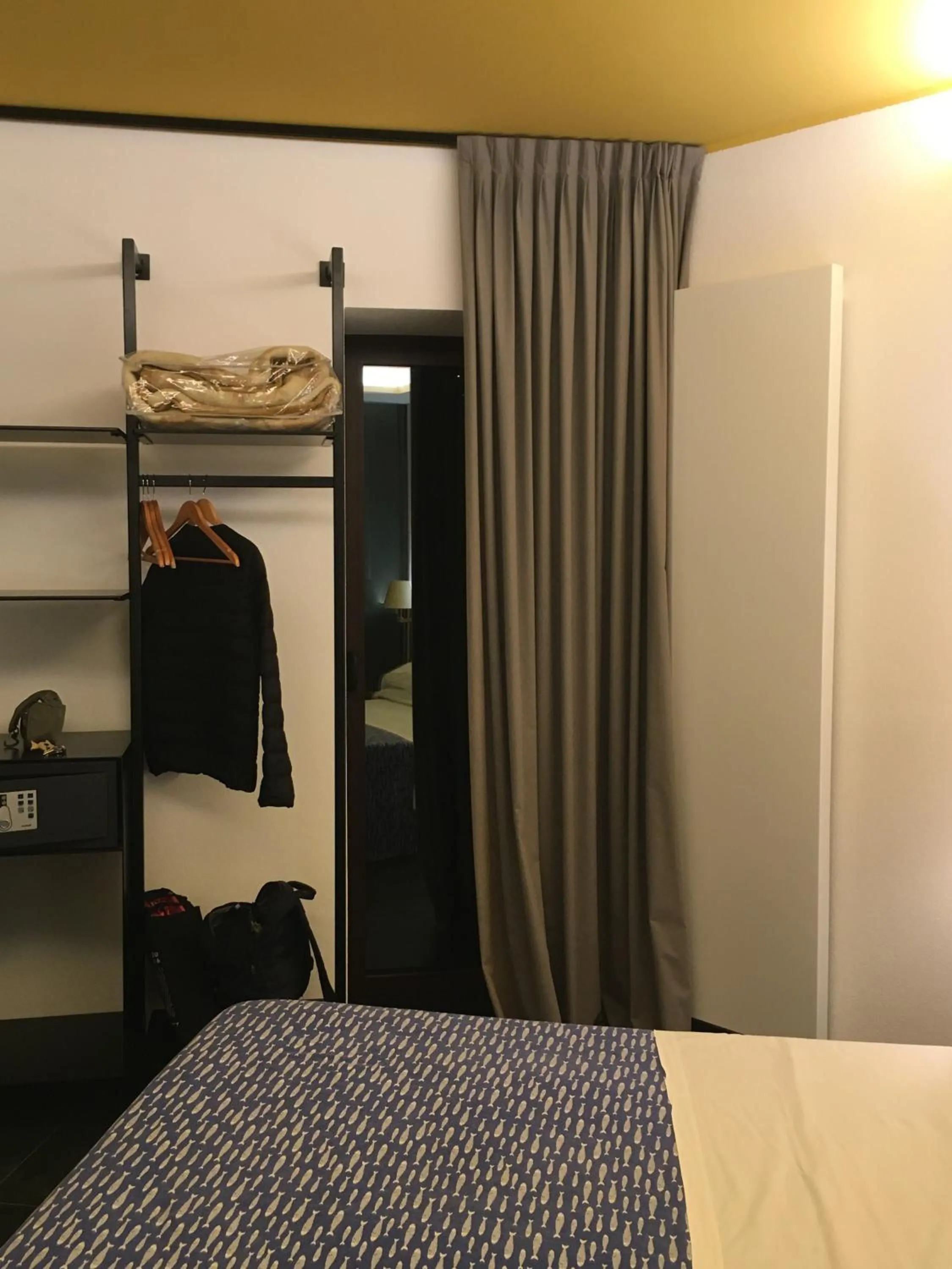 wardrobe, Bed in Hotel Gianni Franzi