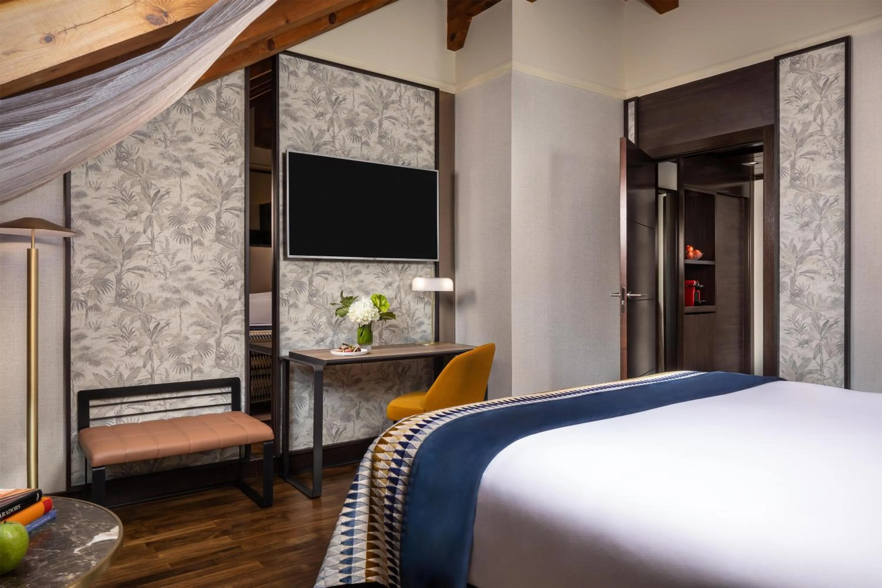 Bedroom, Bed in NH Collection Madrid Palacio de Tepa