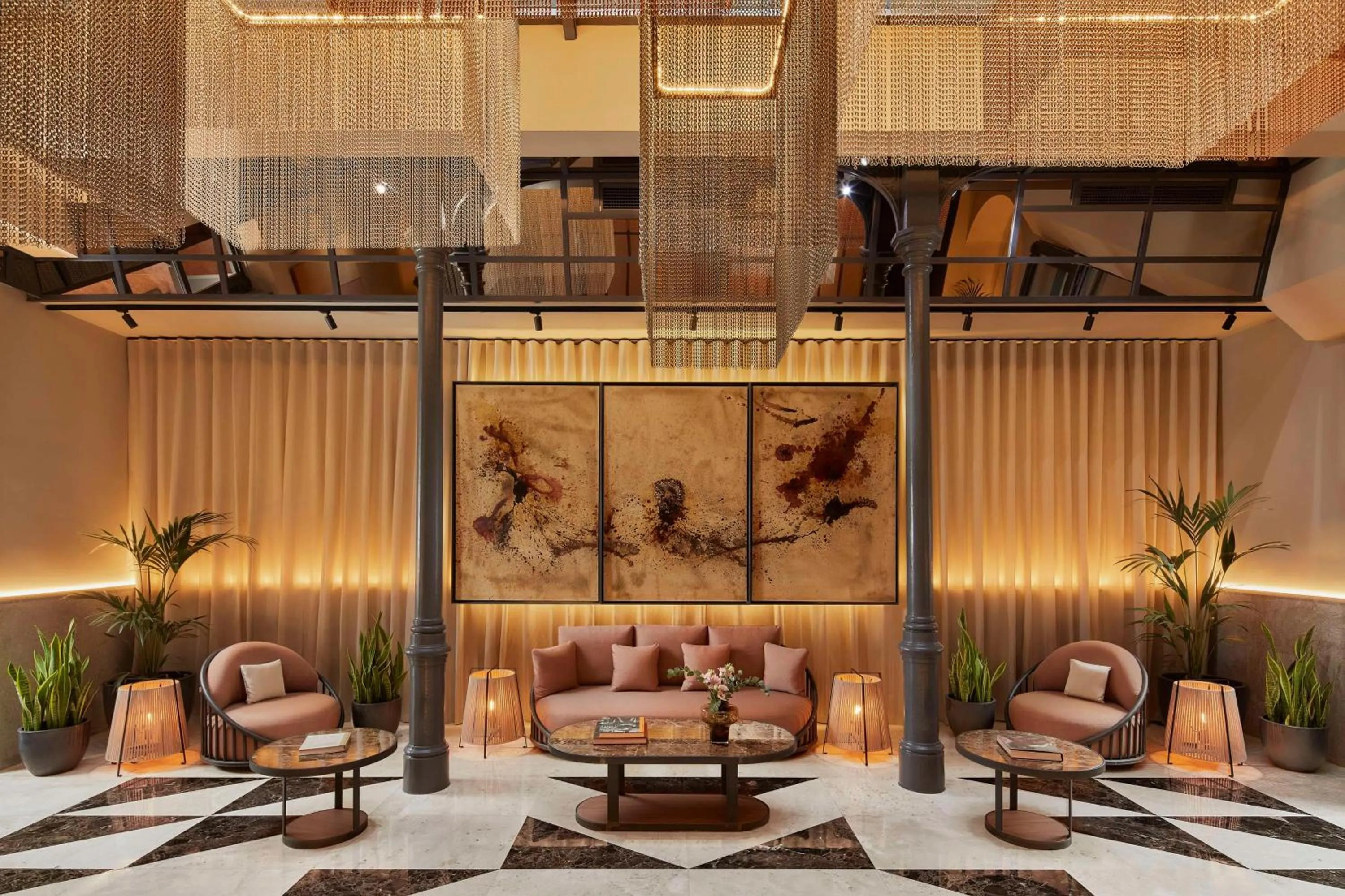 Lobby or reception in NH Collection Madrid Palacio de Tepa