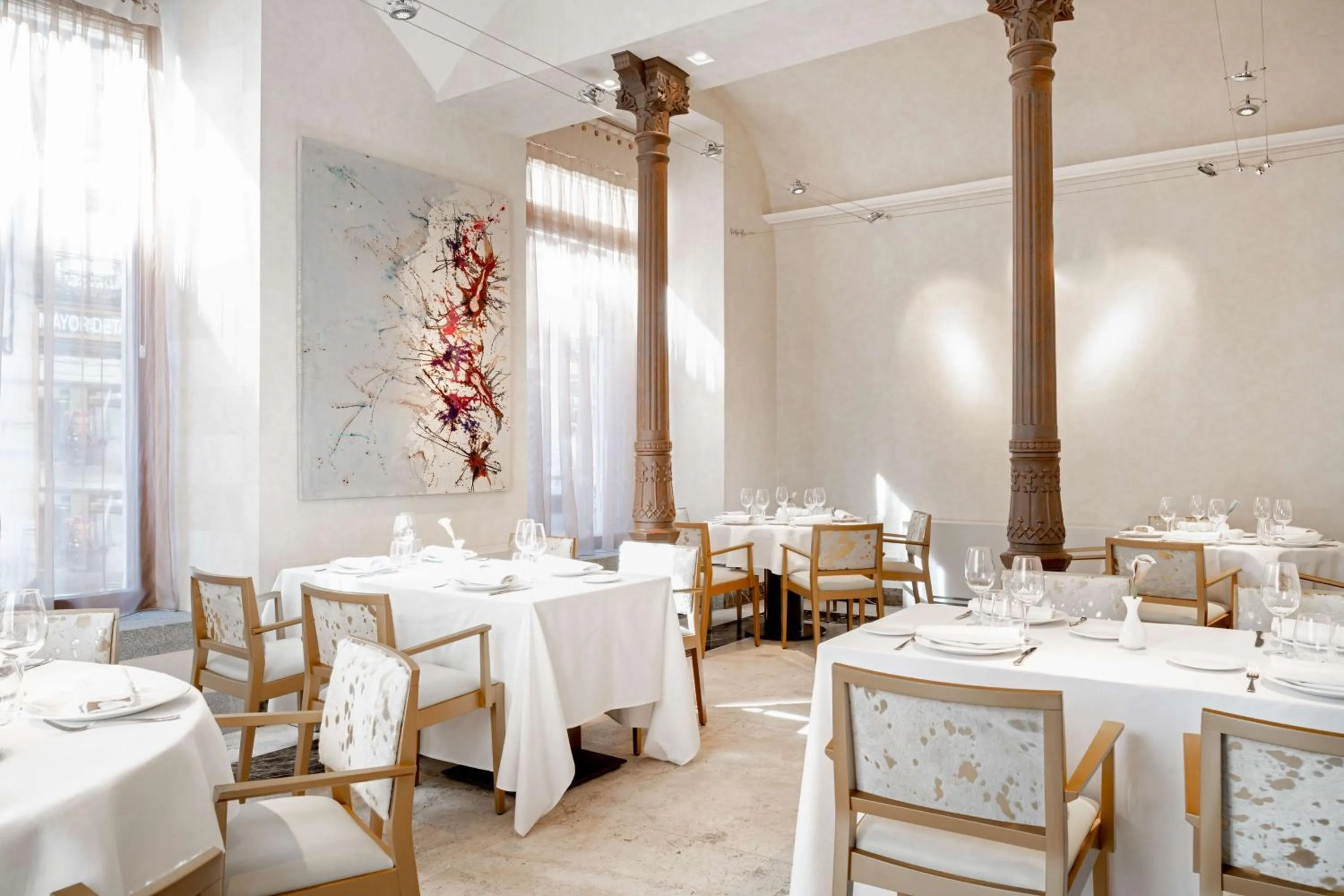 Restaurant/places to eat in NH Collection Madrid Palacio de Tepa