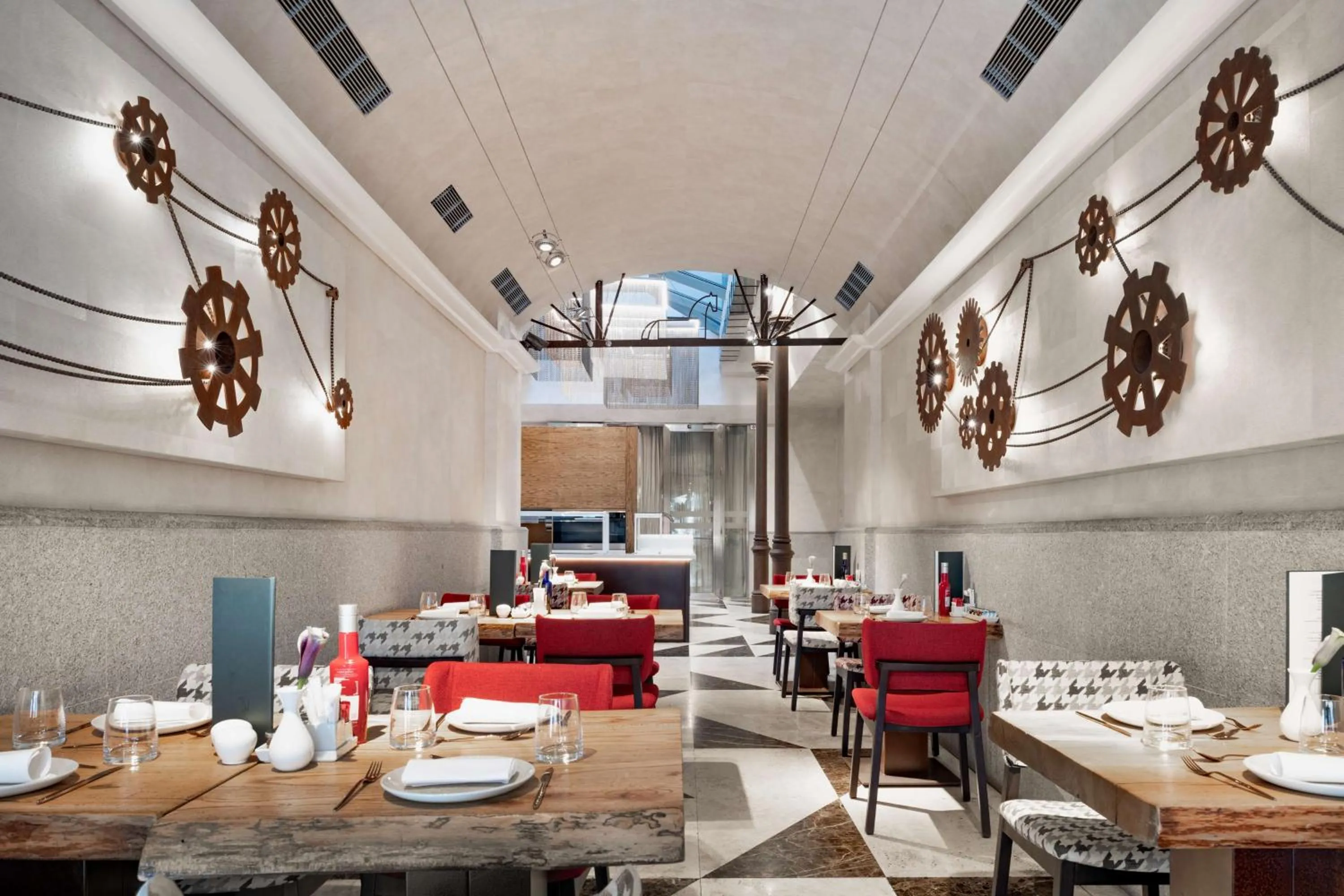 Restaurant/places to eat in NH Collection Madrid Palacio de Tepa