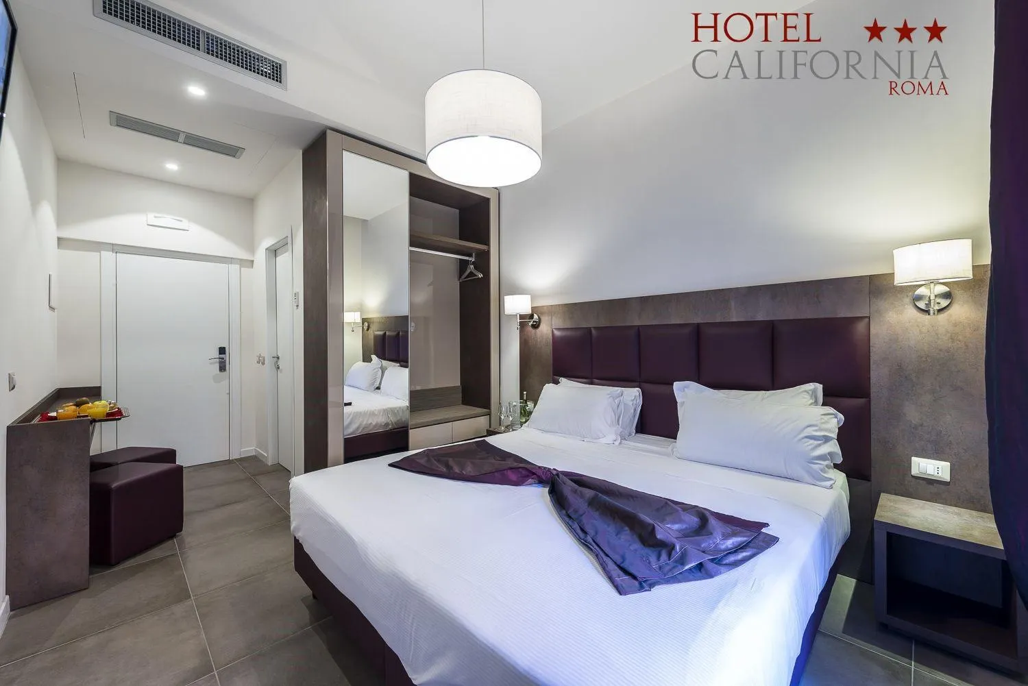 Bed in Hotel California