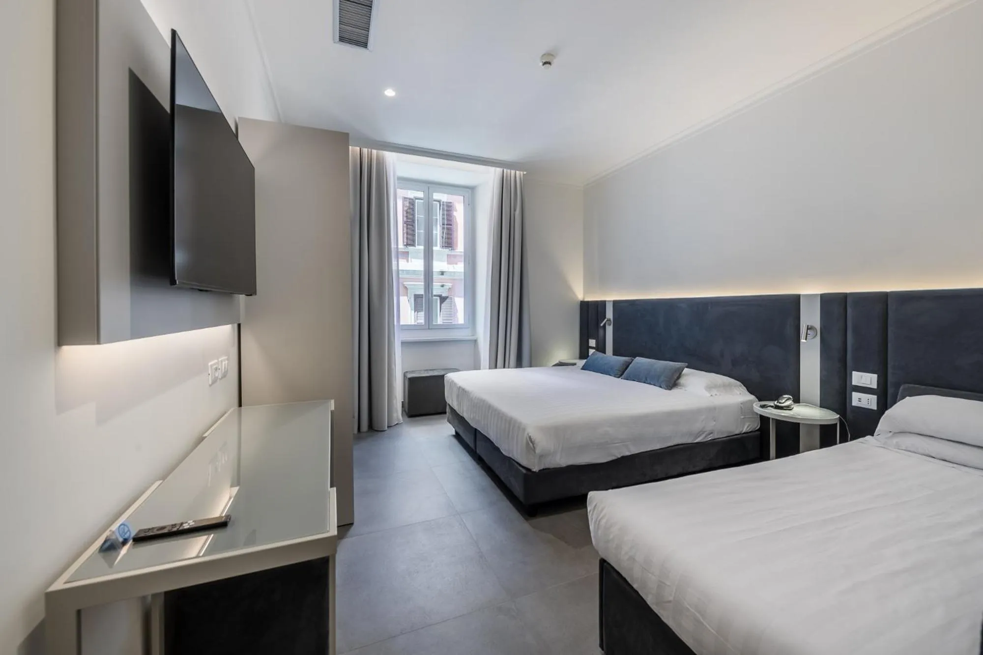 Bed in Hotel California