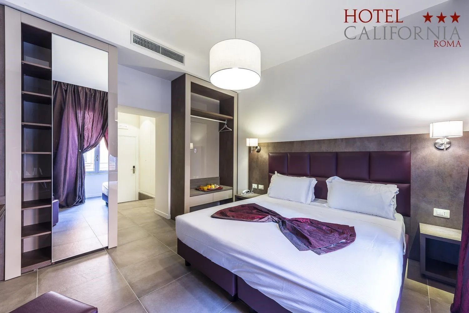 Bed in Hotel California