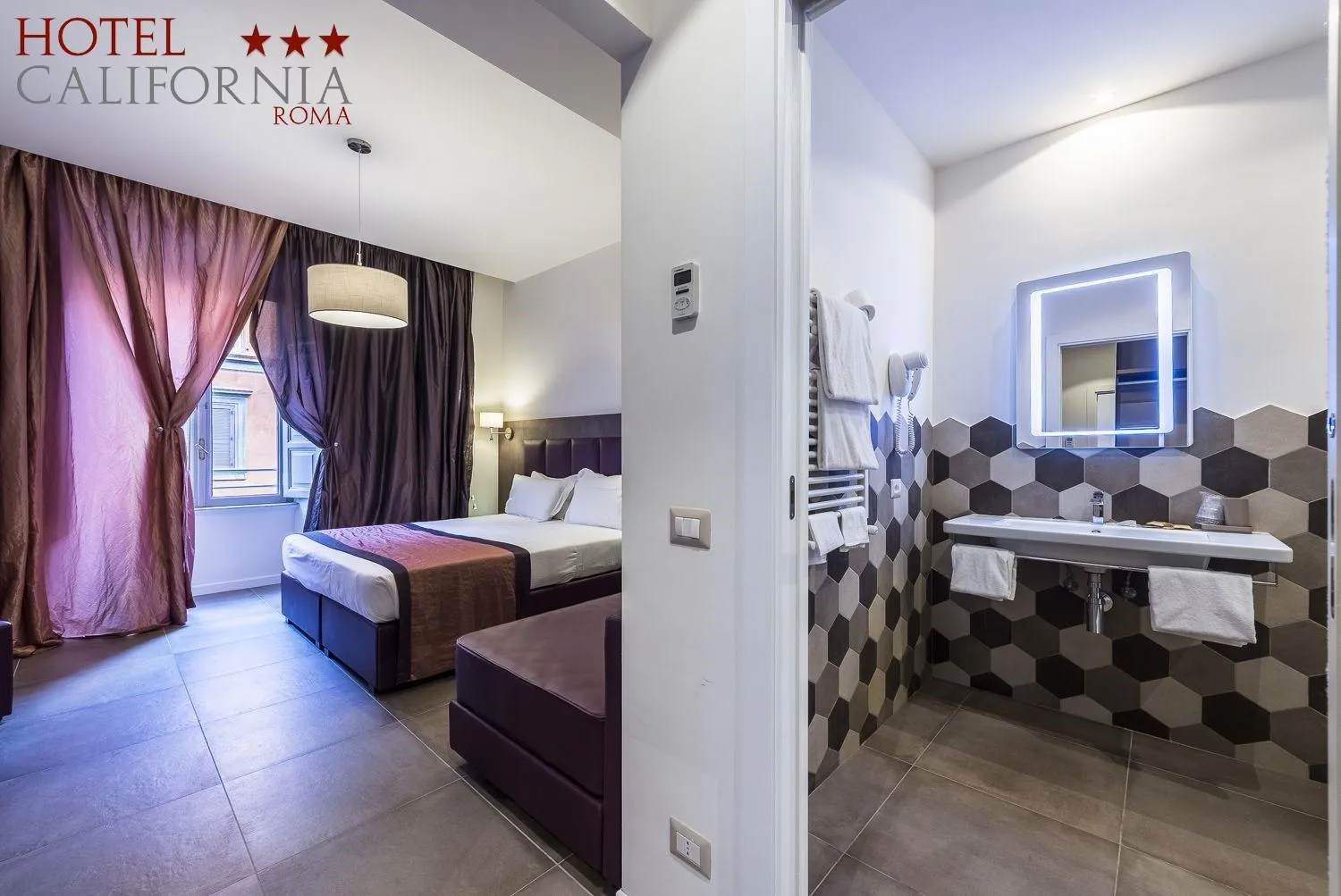 Bed in Hotel California