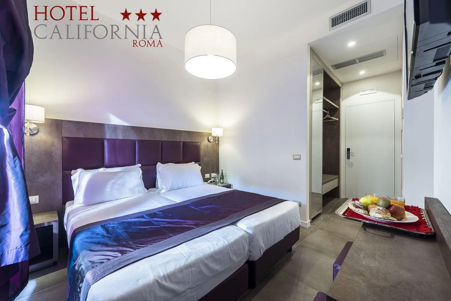 Bed in Hotel California