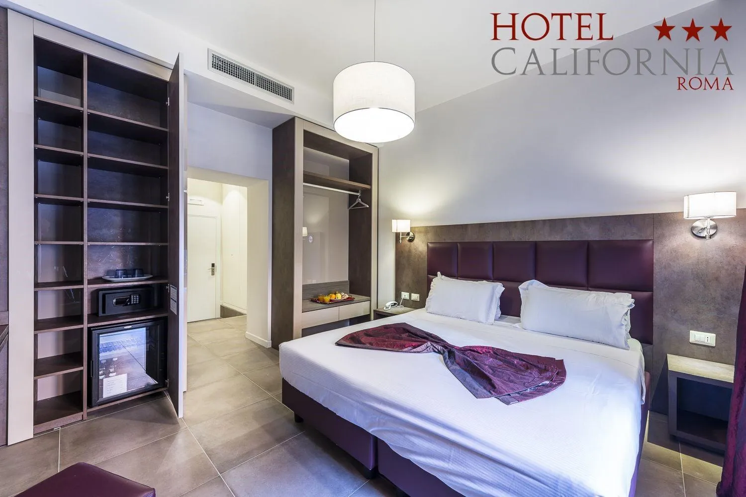 Bed in Hotel California