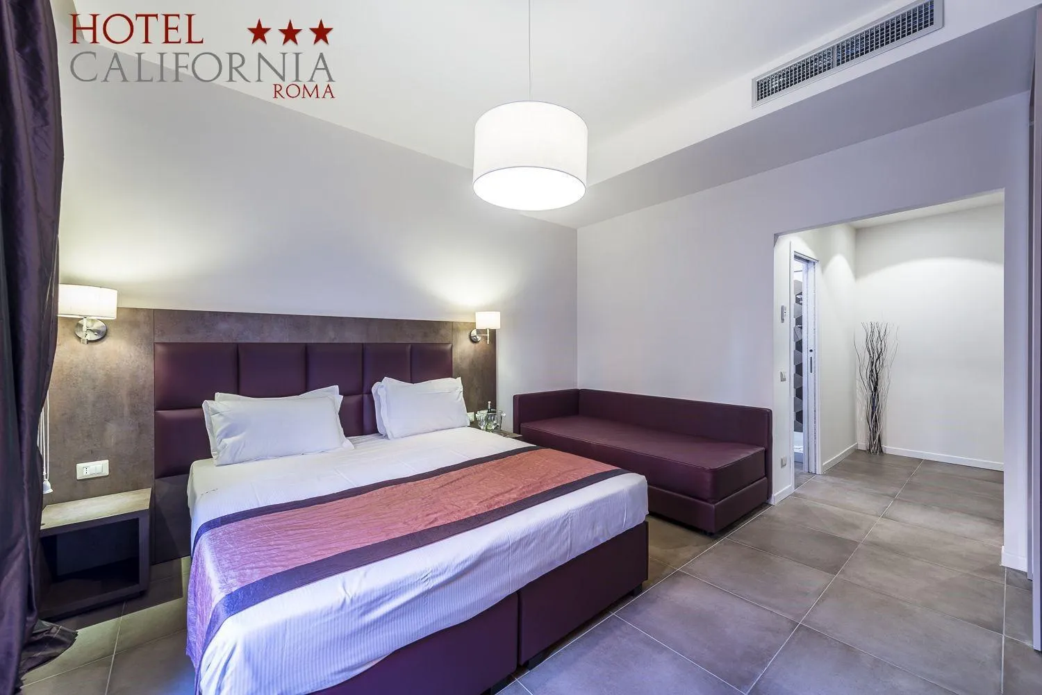 Bed in Hotel California