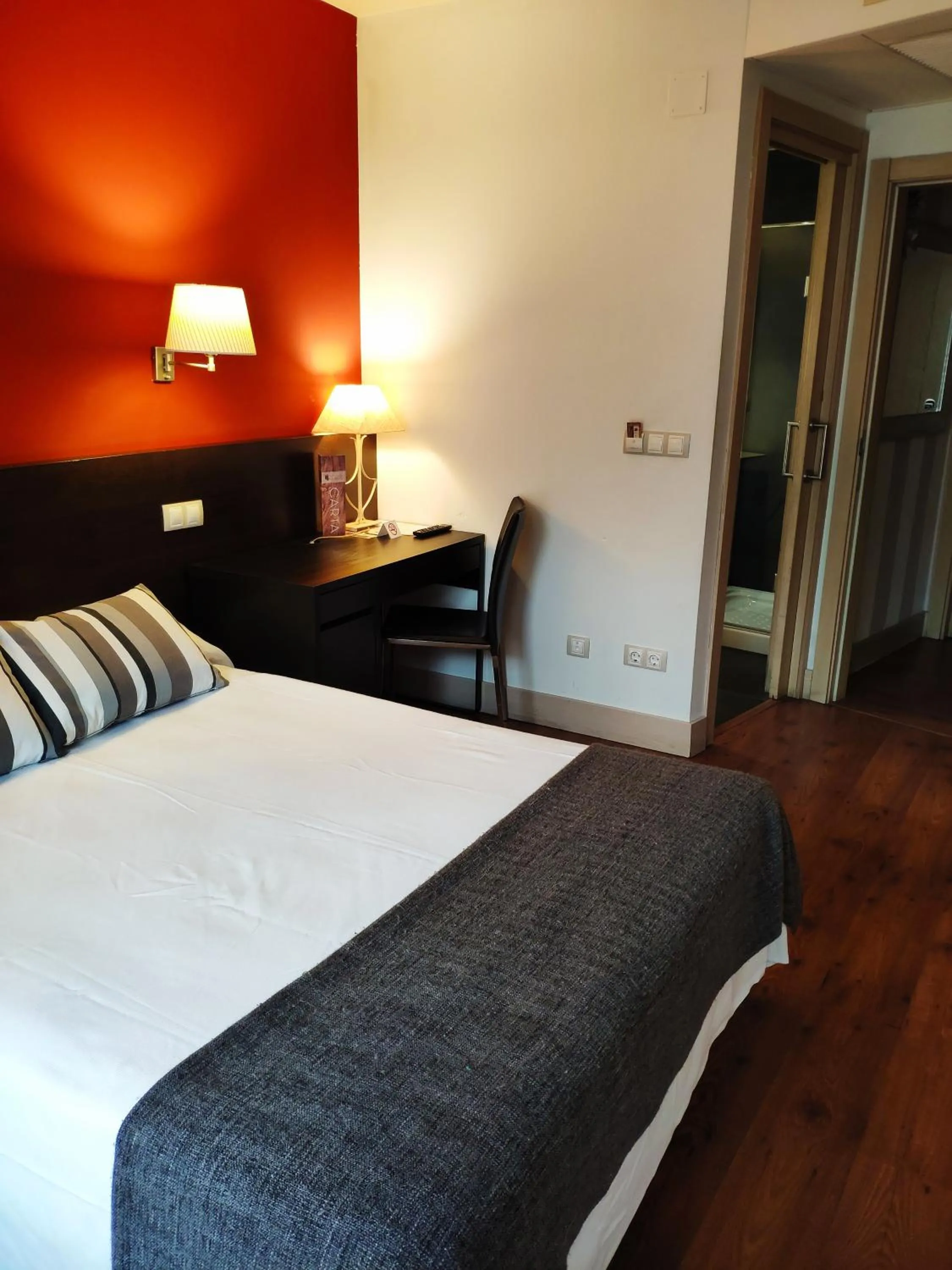 Bed in Hotel Puerta del Arco