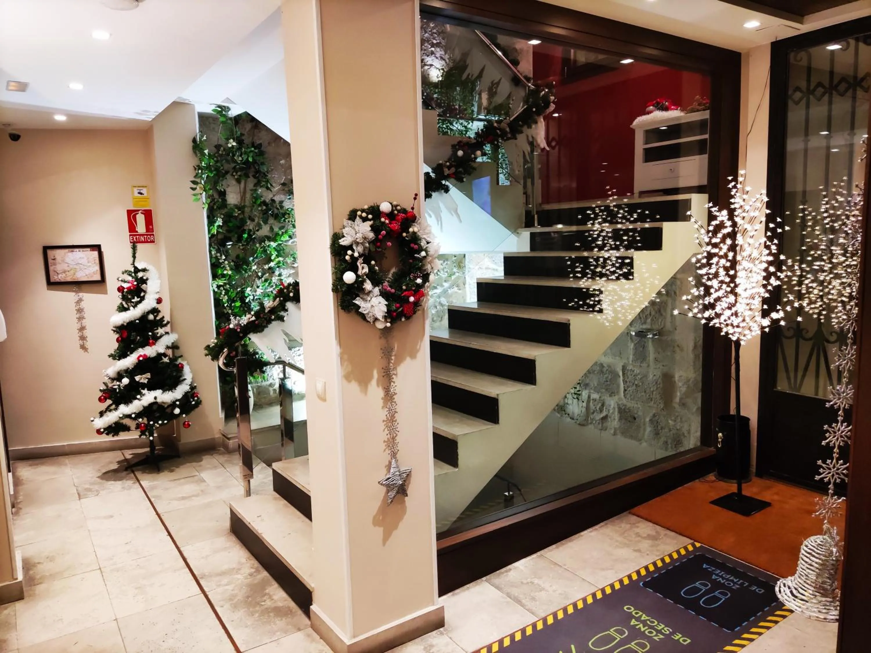 Hotel Puerta del Arco