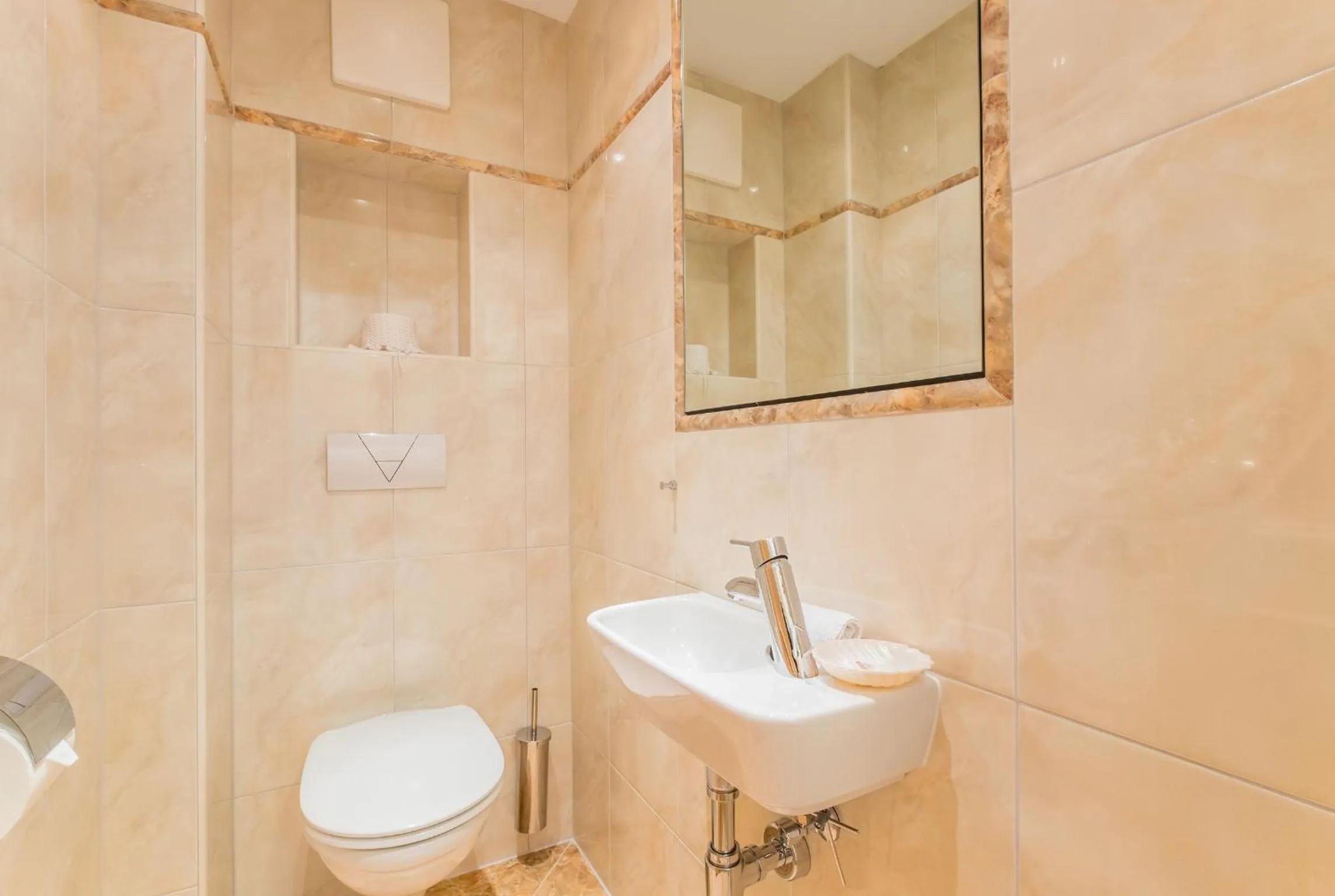 Toilet in Hotel Riedl im Zillertal