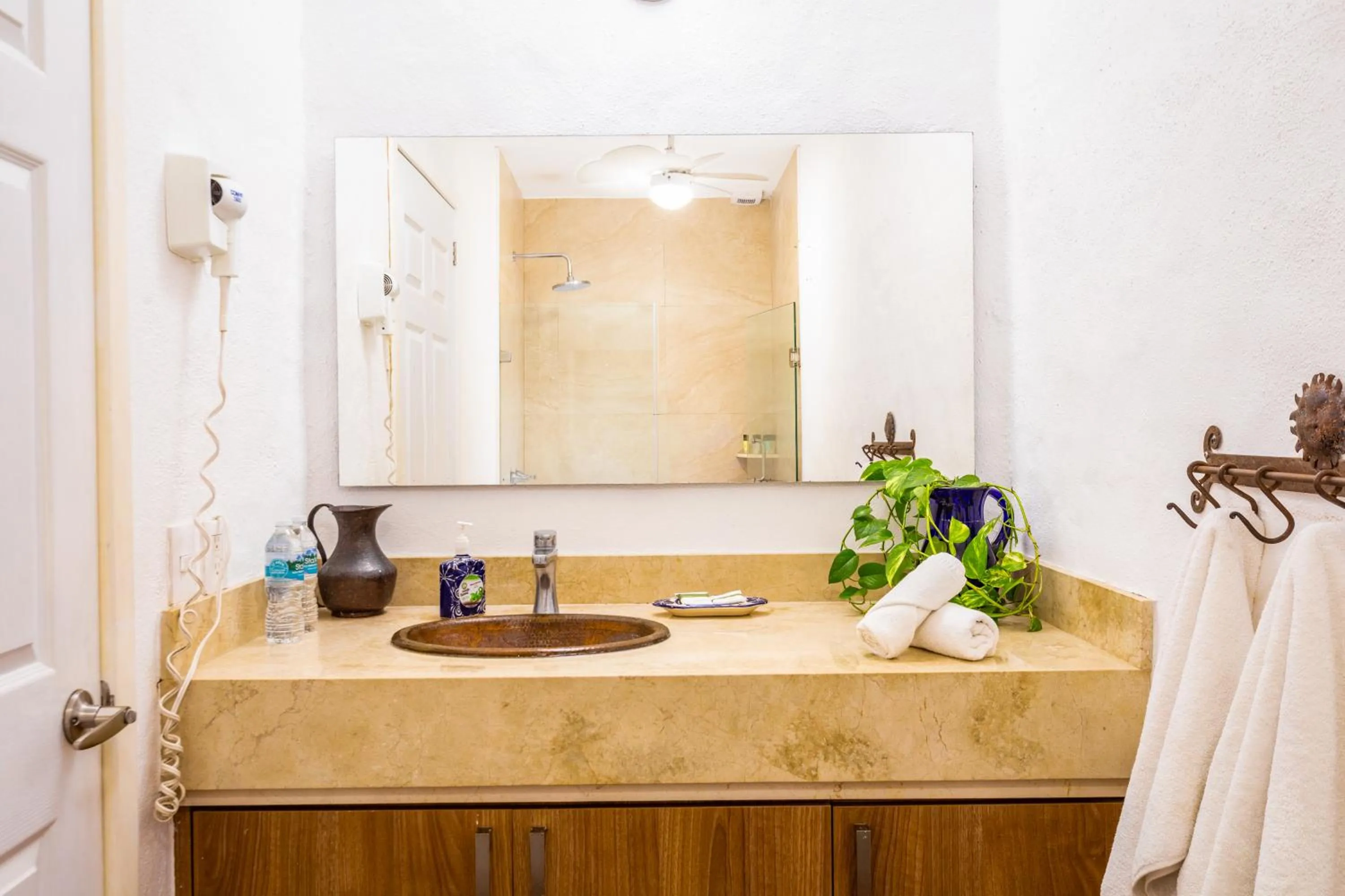 Shower in Casa Lotería -Pueblito Sayulita- Colorful, Family and Relax Experience with Private Parking and Pool