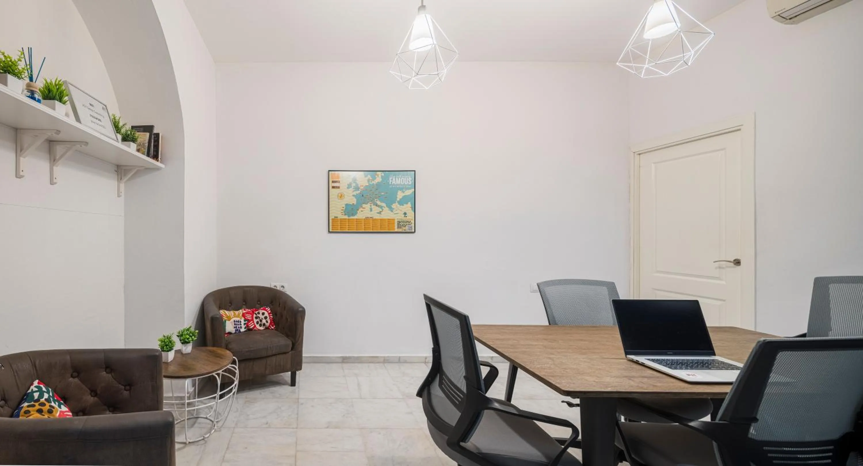 Living room in JOY Setas Coworking