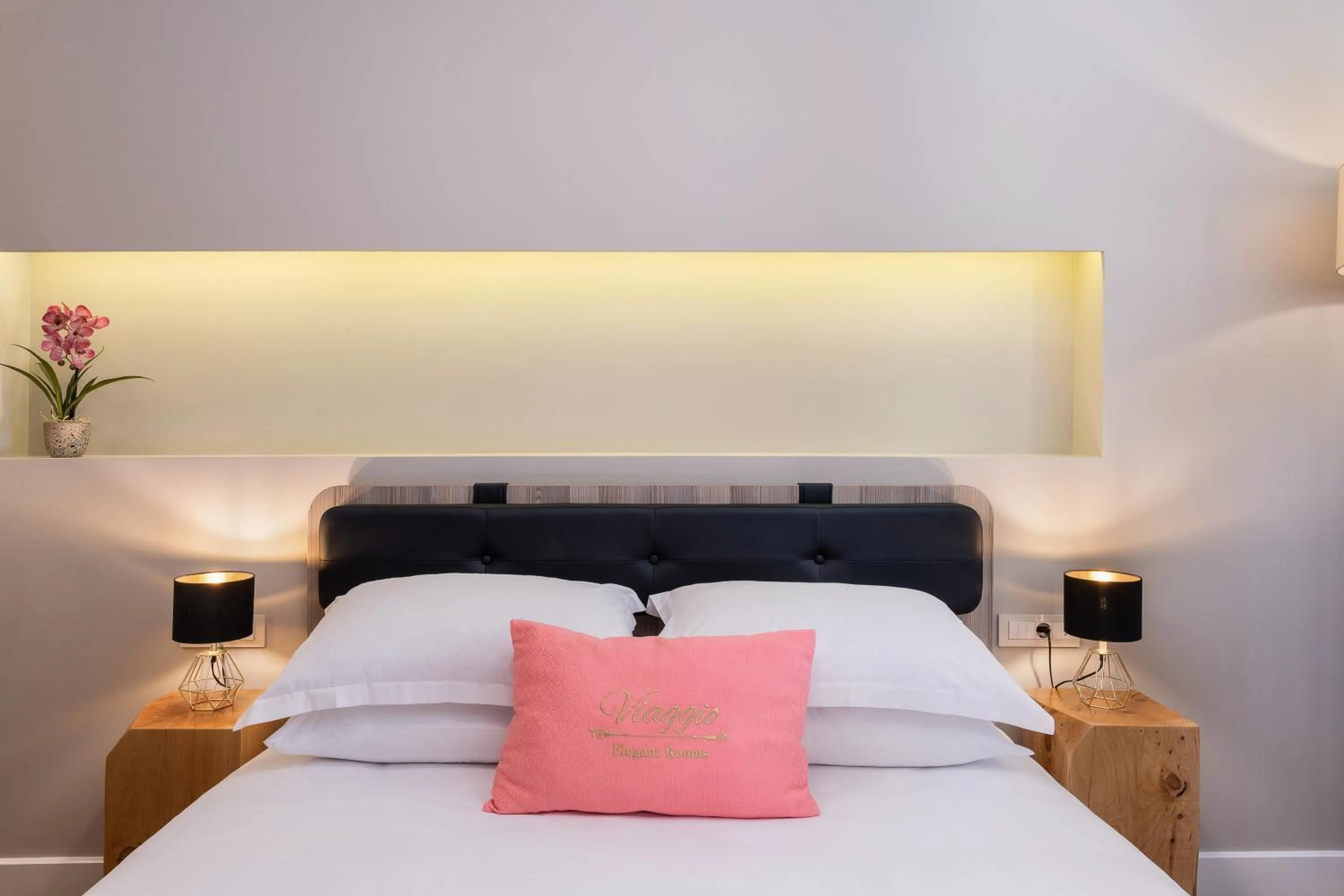 Bed in Viaggio Elegant Rooms