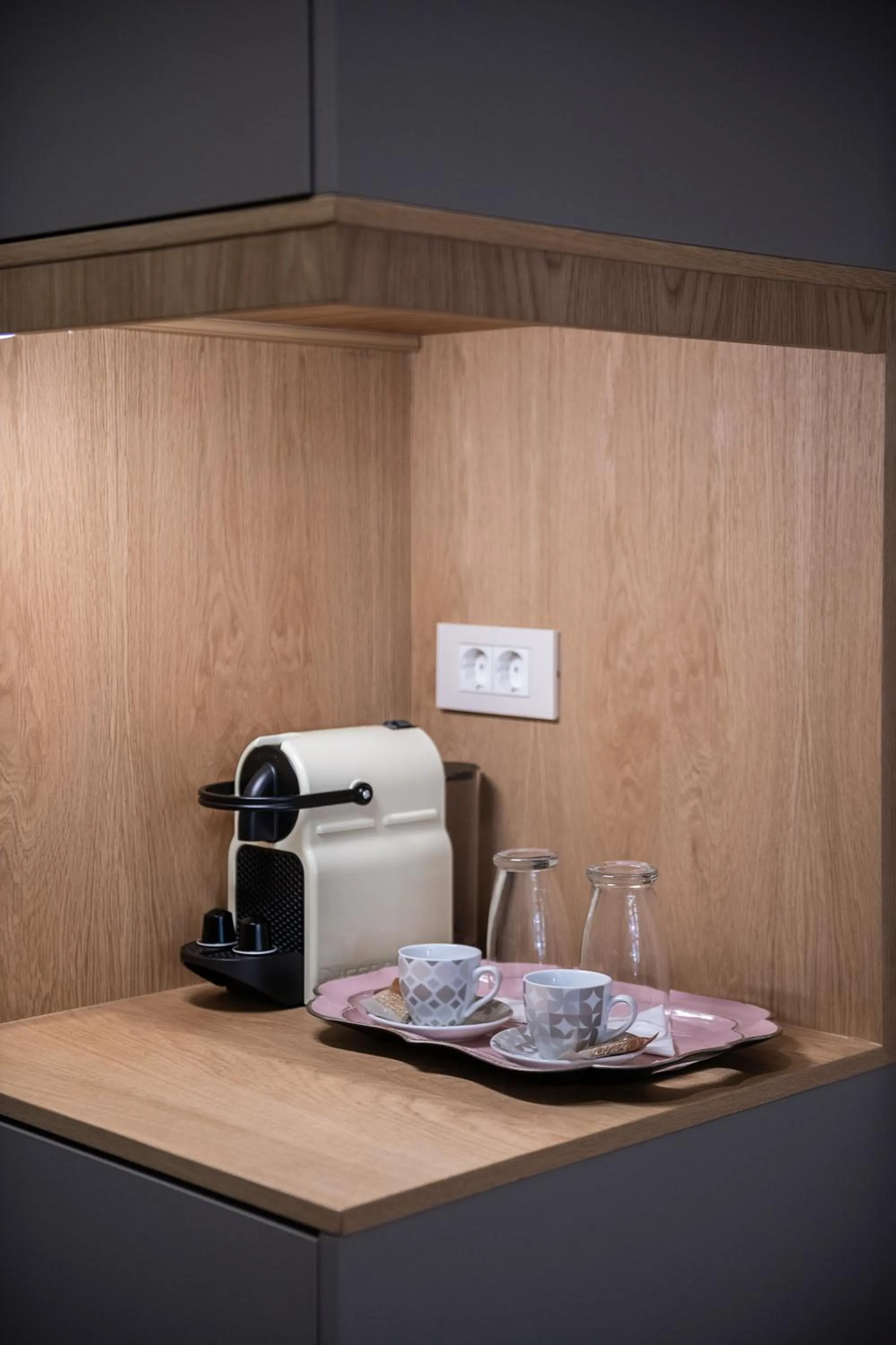 Coffee/tea facilities in Viaggio Elegant Rooms