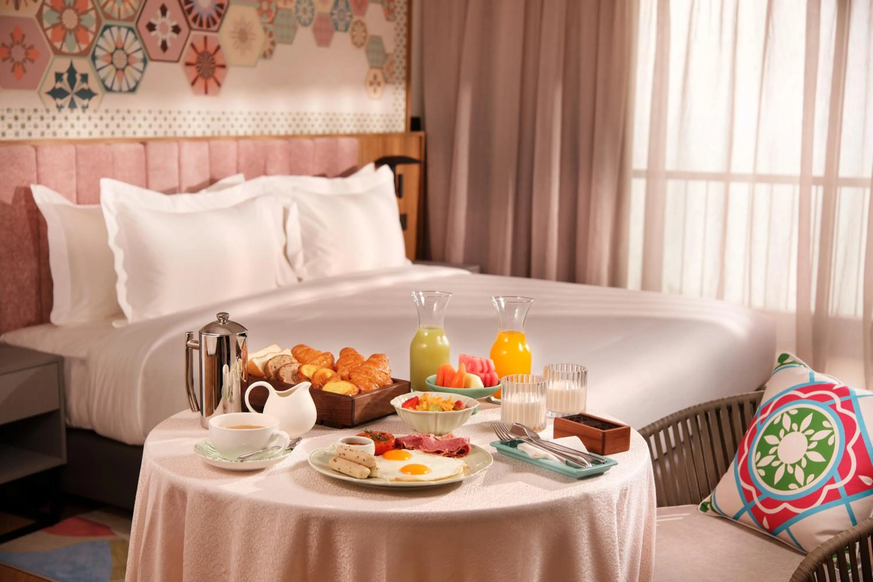 Breakfast, Bed in M Social Resort Penang