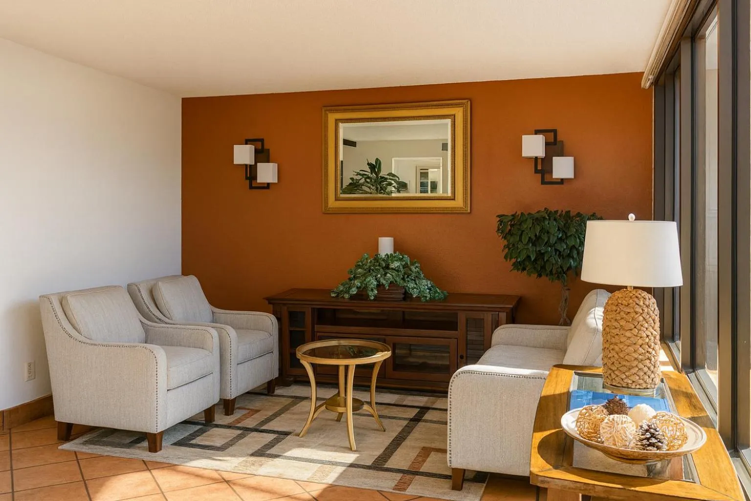 Lobby or reception in Granada Inn