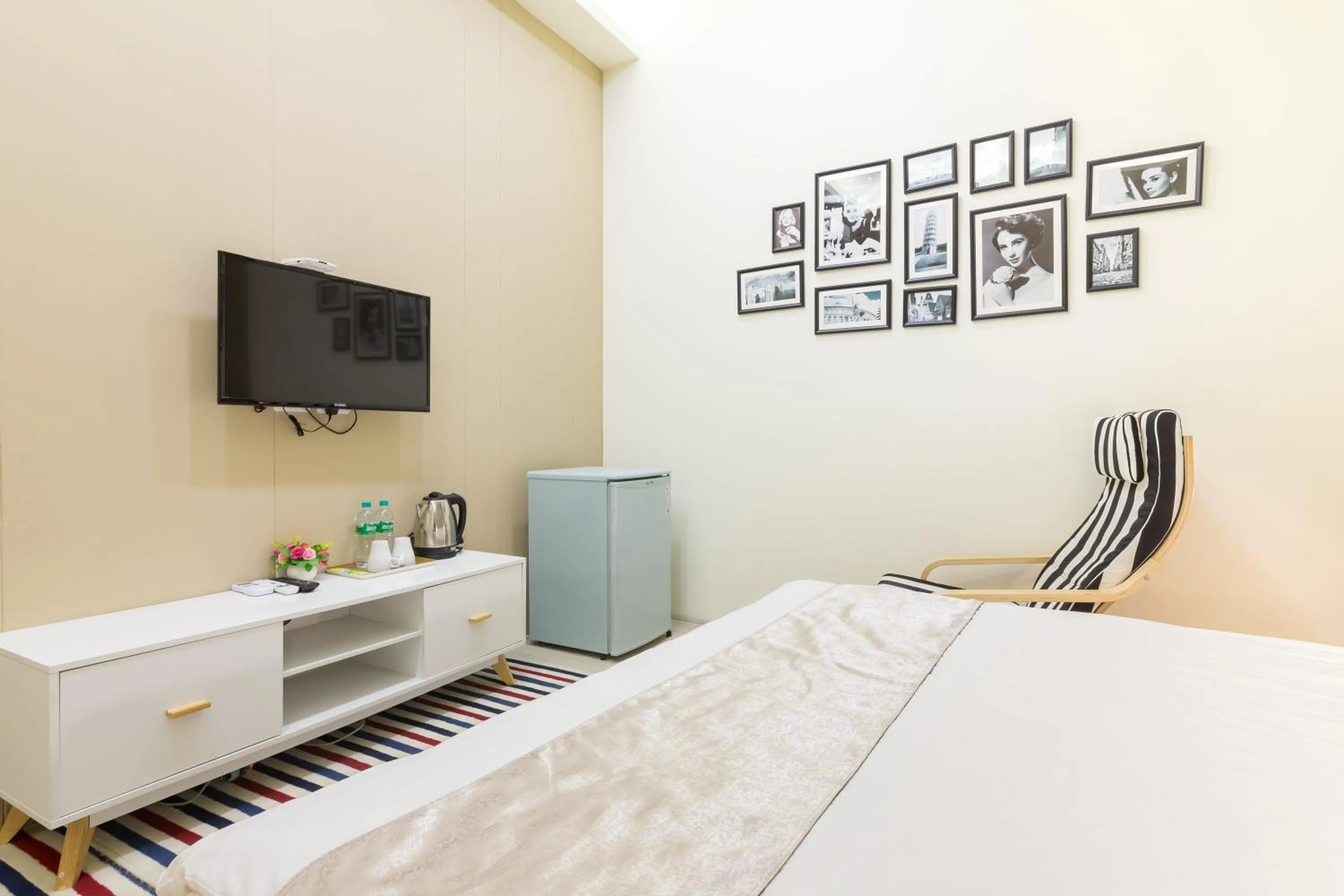 bunk bed, Bed in 良辰暖居